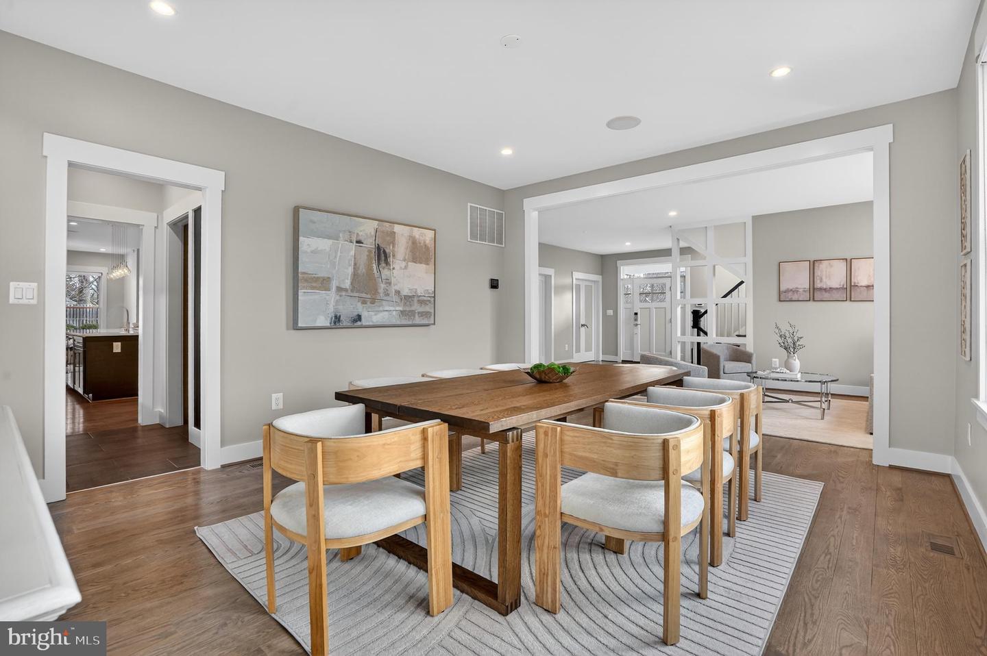 5615 35TH RD N, ARLINGTON, Virginia 22207, 6 Bedrooms Bedrooms, ,6 BathroomsBathrooms,Residential,For sale,5615 35TH RD N,VAAR2067206 MLS # VAAR2067206