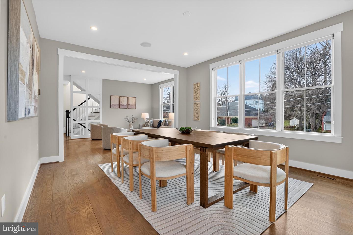 5615 35TH RD N, ARLINGTON, Virginia 22207, 6 Bedrooms Bedrooms, ,6 BathroomsBathrooms,Residential,For sale,5615 35TH RD N,VAAR2067206 MLS # VAAR2067206