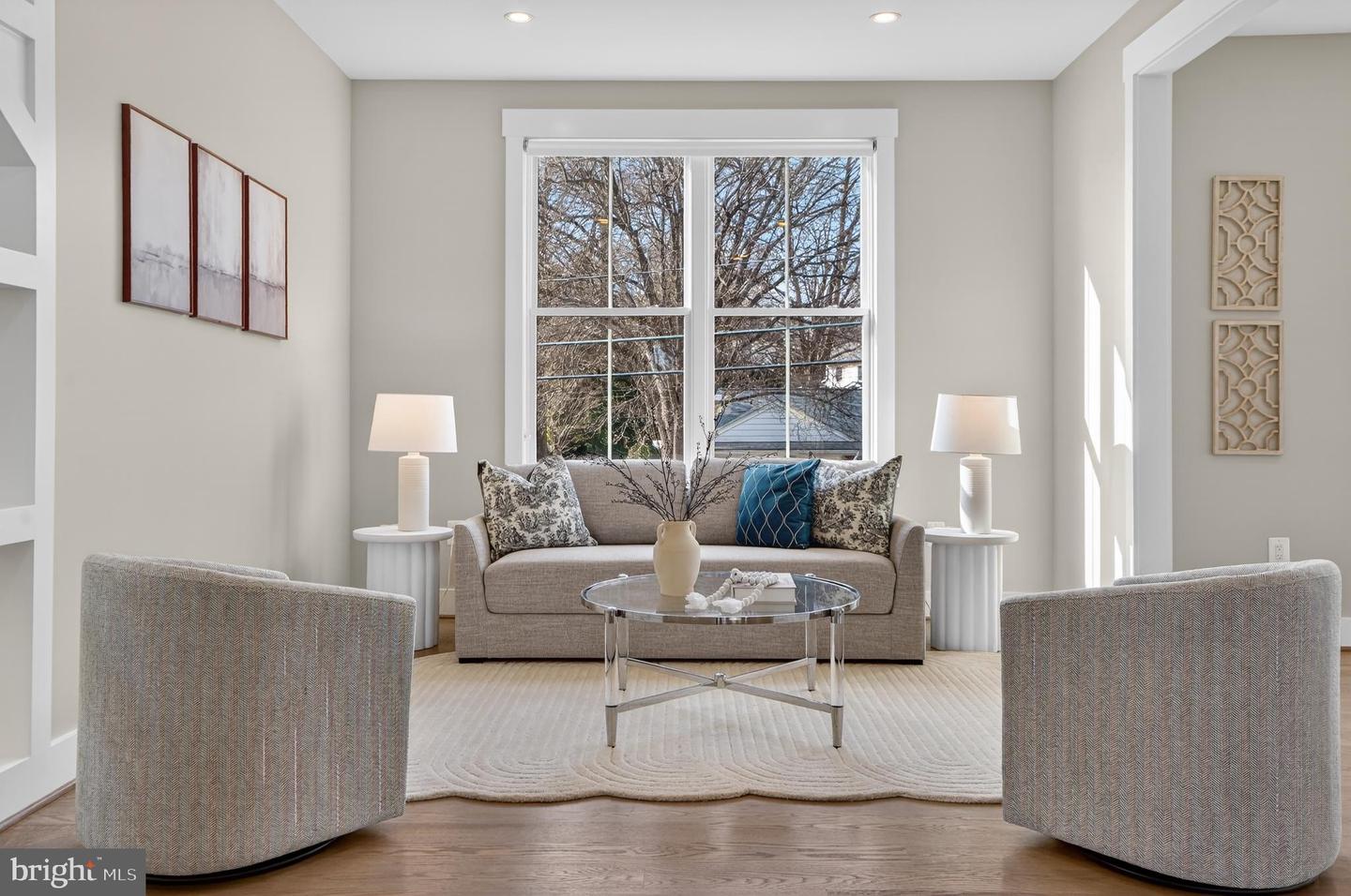 5615 35TH RD N, ARLINGTON, Virginia 22207, 6 Bedrooms Bedrooms, ,6 BathroomsBathrooms,Residential,For sale,5615 35TH RD N,VAAR2067206 MLS # VAAR2067206