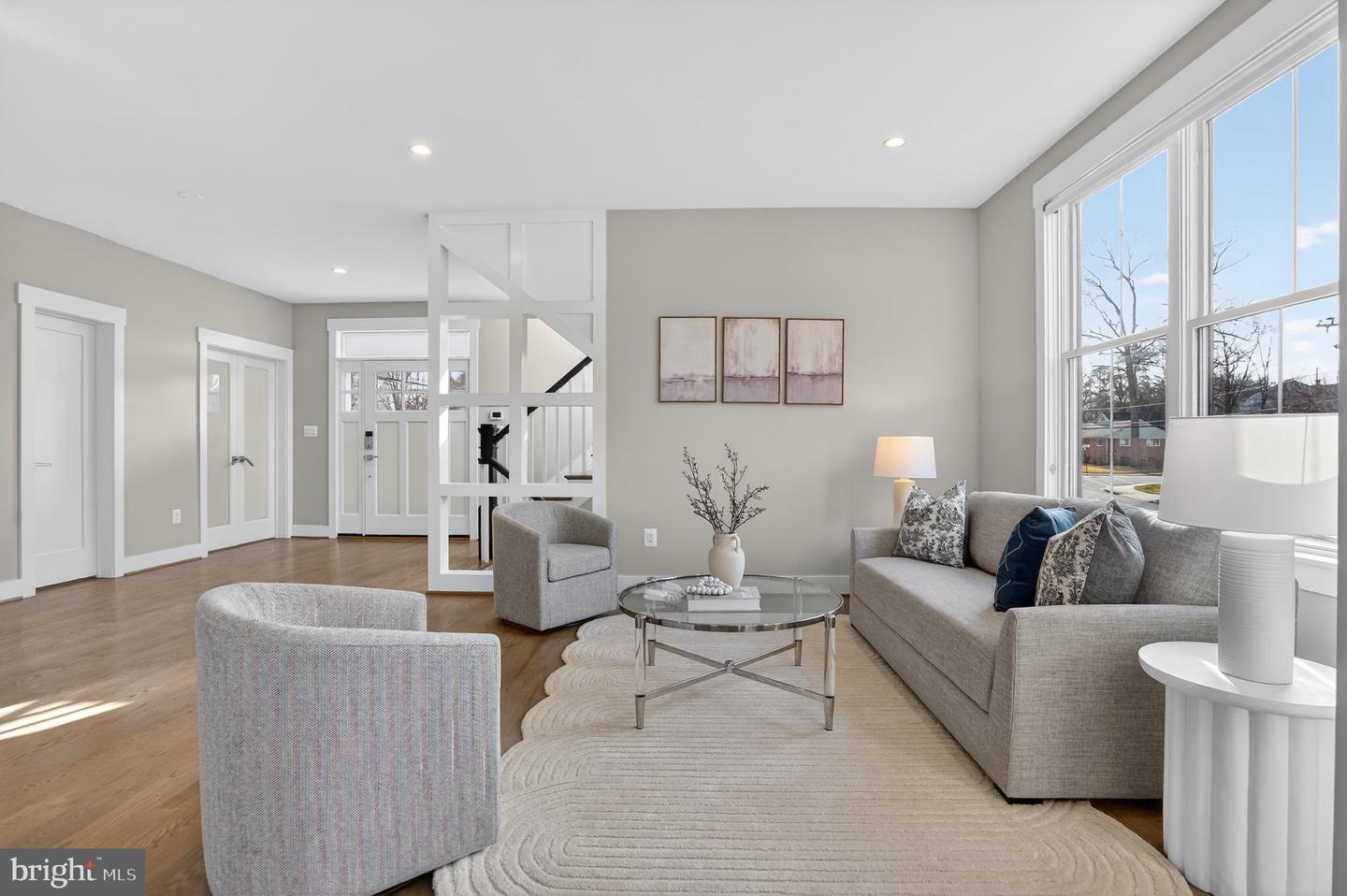 5615 35TH RD N, ARLINGTON, Virginia 22207, 6 Bedrooms Bedrooms, ,6 BathroomsBathrooms,Residential,For sale,5615 35TH RD N,VAAR2067206 MLS # VAAR2067206