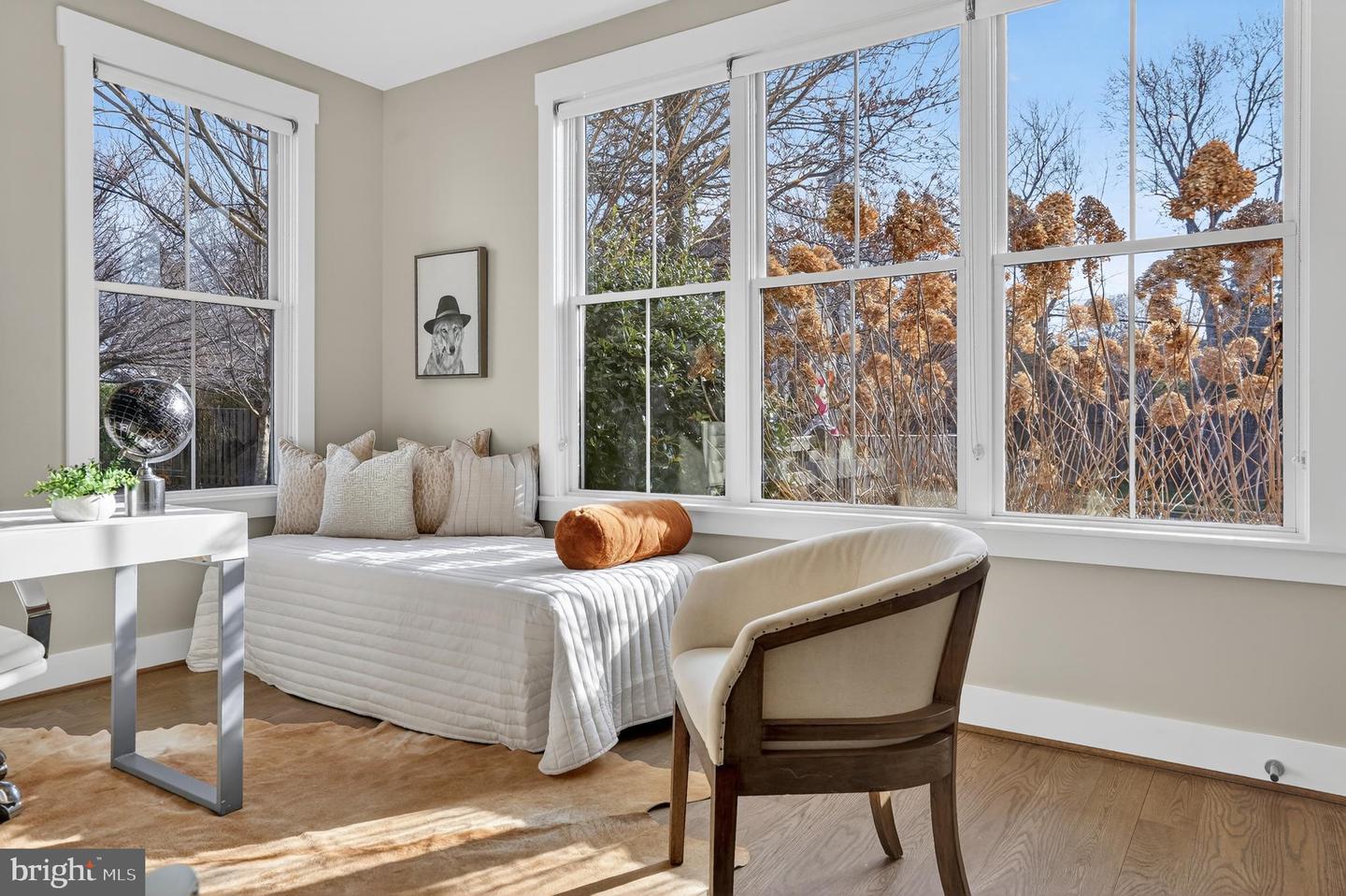 5615 35TH RD N, ARLINGTON, Virginia 22207, 6 Bedrooms Bedrooms, ,6 BathroomsBathrooms,Residential,For sale,5615 35TH RD N,VAAR2067206 MLS # VAAR2067206