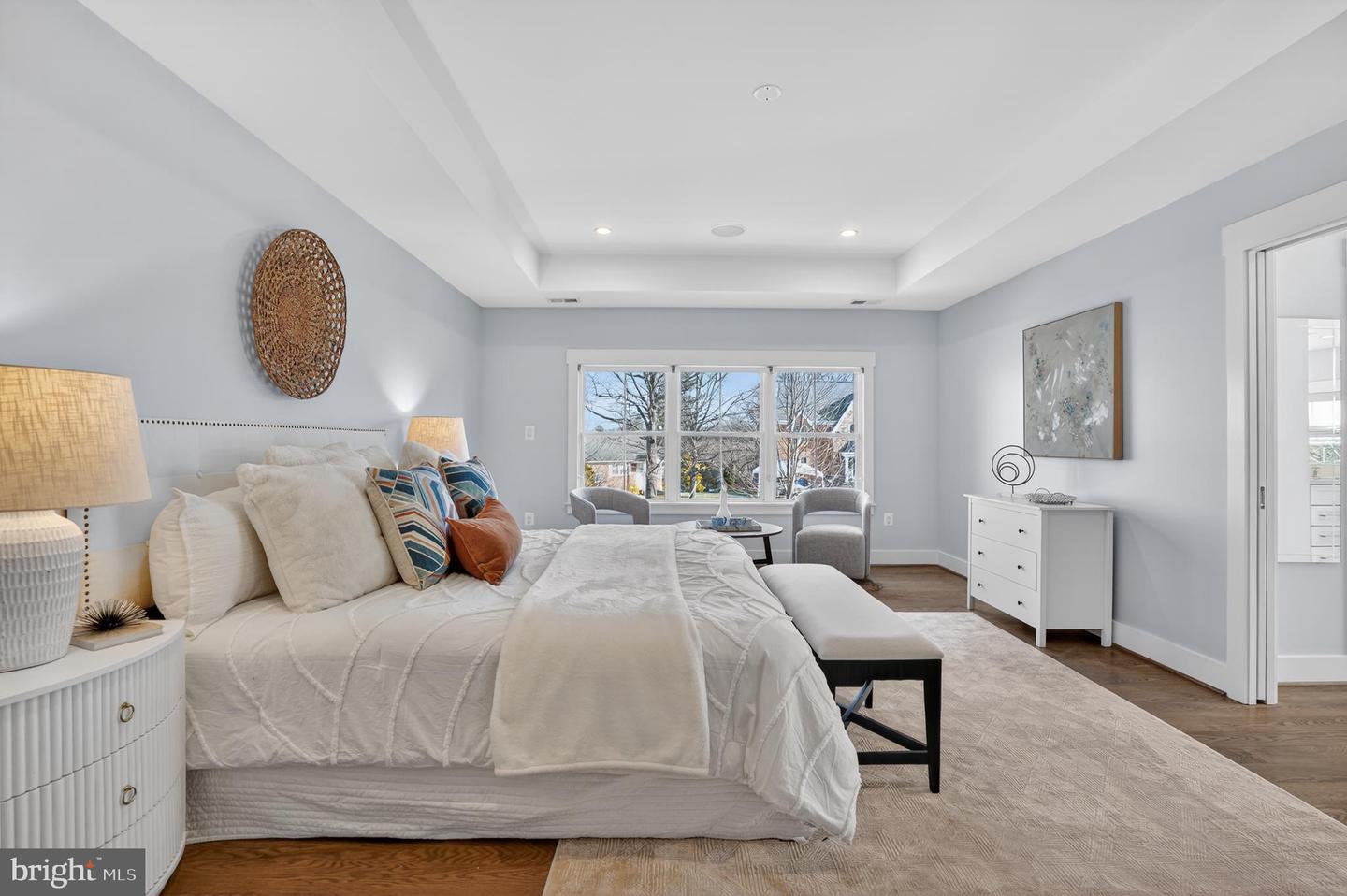 5615 35TH RD N, ARLINGTON, Virginia 22207, 6 Bedrooms Bedrooms, ,6 BathroomsBathrooms,Residential,For sale,5615 35TH RD N,VAAR2067206 MLS # VAAR2067206