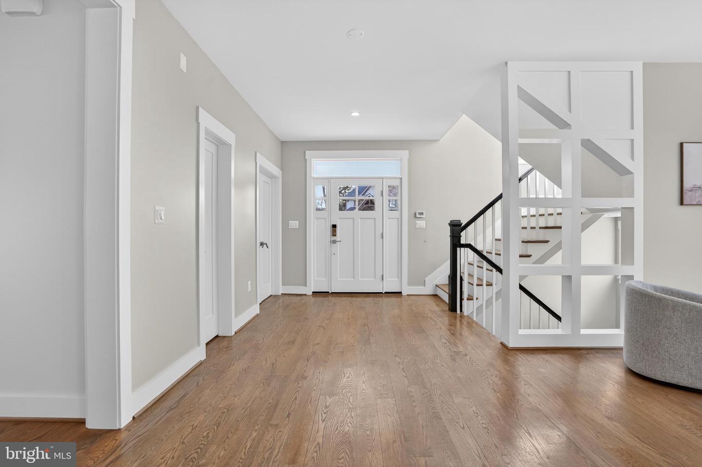 5615 35TH RD N, ARLINGTON, Virginia 22207, 6 Bedrooms Bedrooms, ,6 BathroomsBathrooms,Residential,For sale,5615 35TH RD N,VAAR2067206 MLS # VAAR2067206