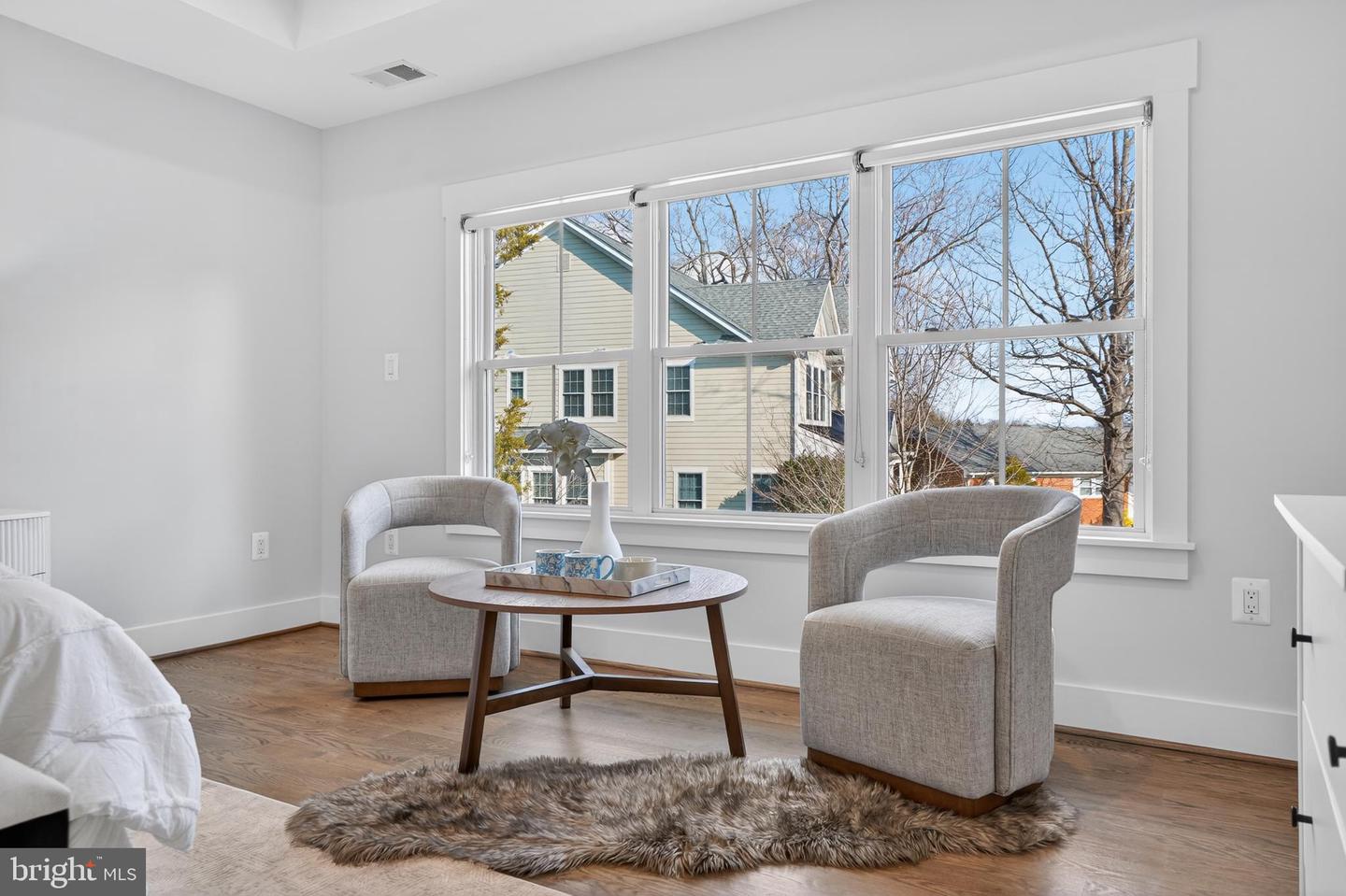 5615 35TH RD N, ARLINGTON, Virginia 22207, 6 Bedrooms Bedrooms, ,6 BathroomsBathrooms,Residential,For sale,5615 35TH RD N,VAAR2067206 MLS # VAAR2067206