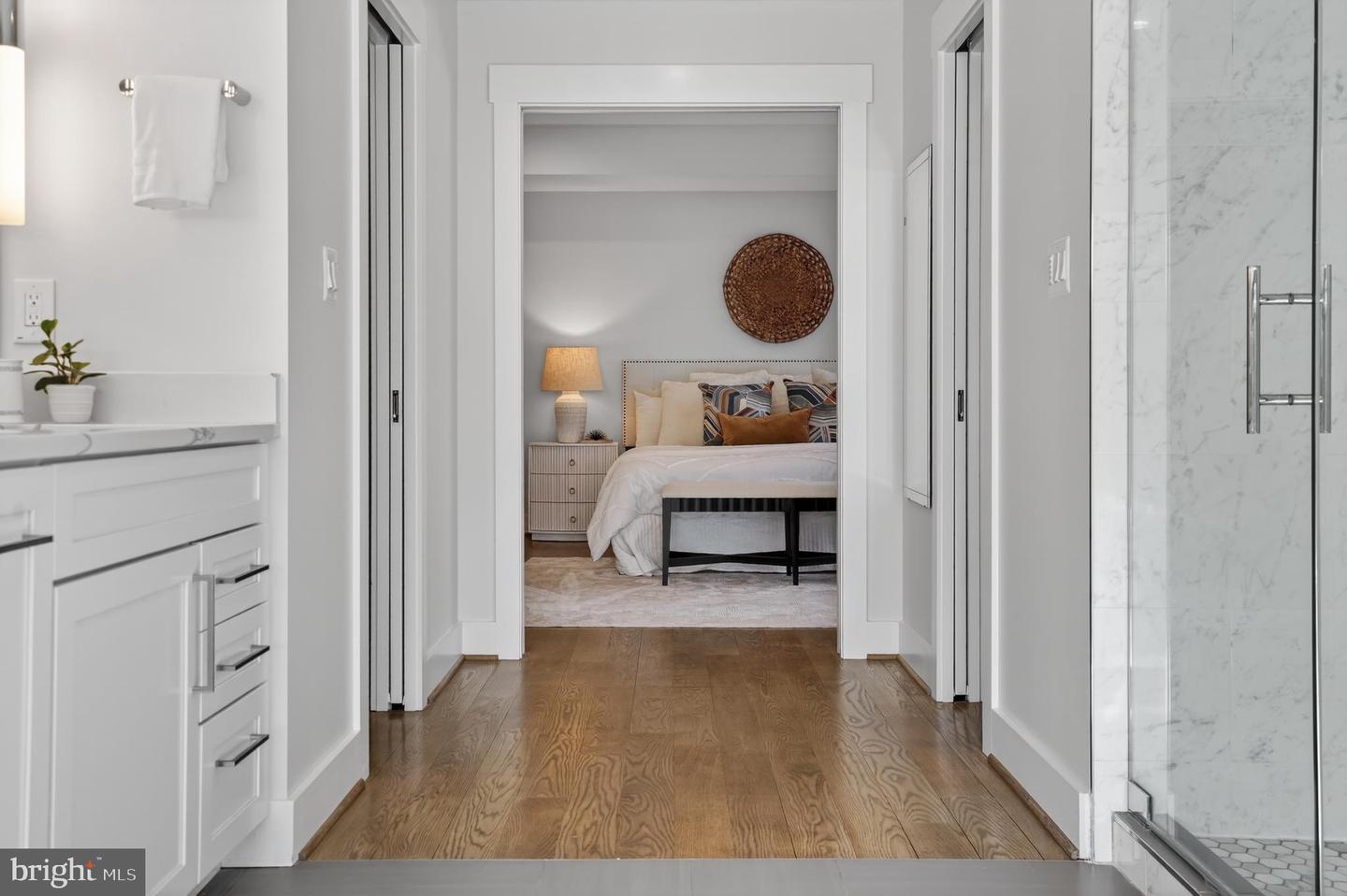 5615 35TH RD N, ARLINGTON, Virginia 22207, 6 Bedrooms Bedrooms, ,6 BathroomsBathrooms,Residential,For sale,5615 35TH RD N,VAAR2067206 MLS # VAAR2067206