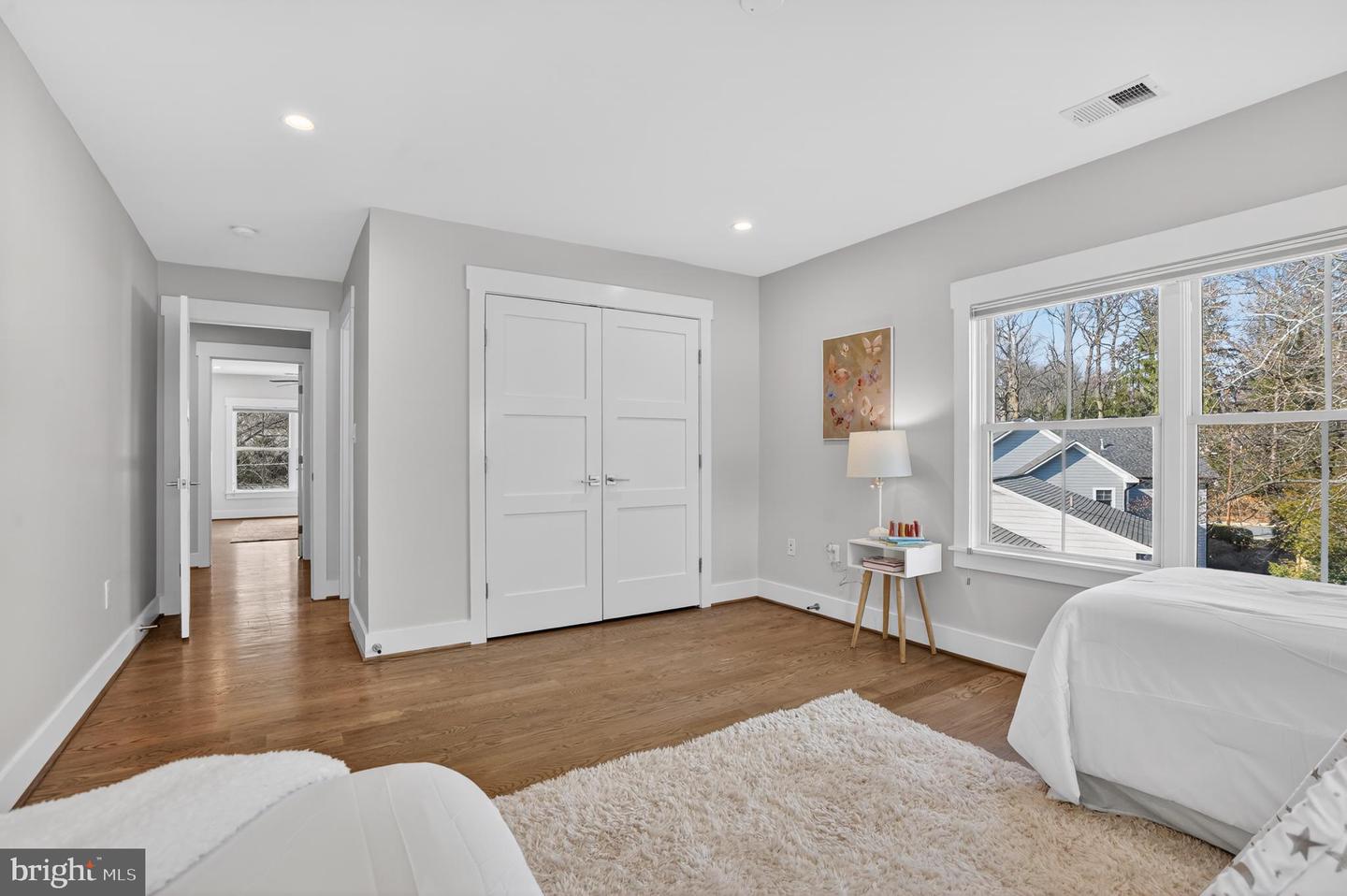 5615 35TH RD N, ARLINGTON, Virginia 22207, 6 Bedrooms Bedrooms, ,6 BathroomsBathrooms,Residential,For sale,5615 35TH RD N,VAAR2067206 MLS # VAAR2067206