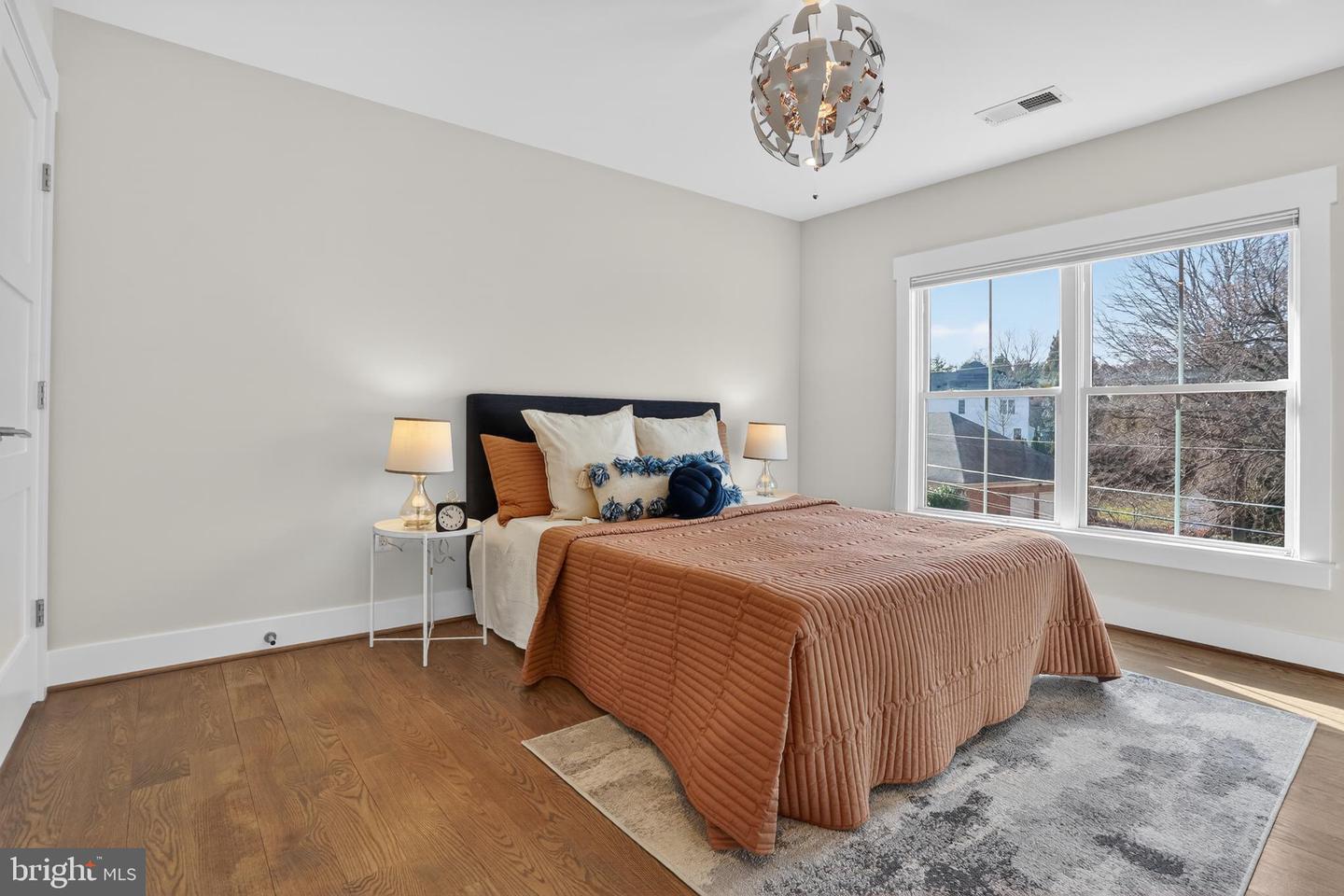 5615 35TH RD N, ARLINGTON, Virginia 22207, 6 Bedrooms Bedrooms, ,6 BathroomsBathrooms,Residential,For sale,5615 35TH RD N,VAAR2067206 MLS # VAAR2067206