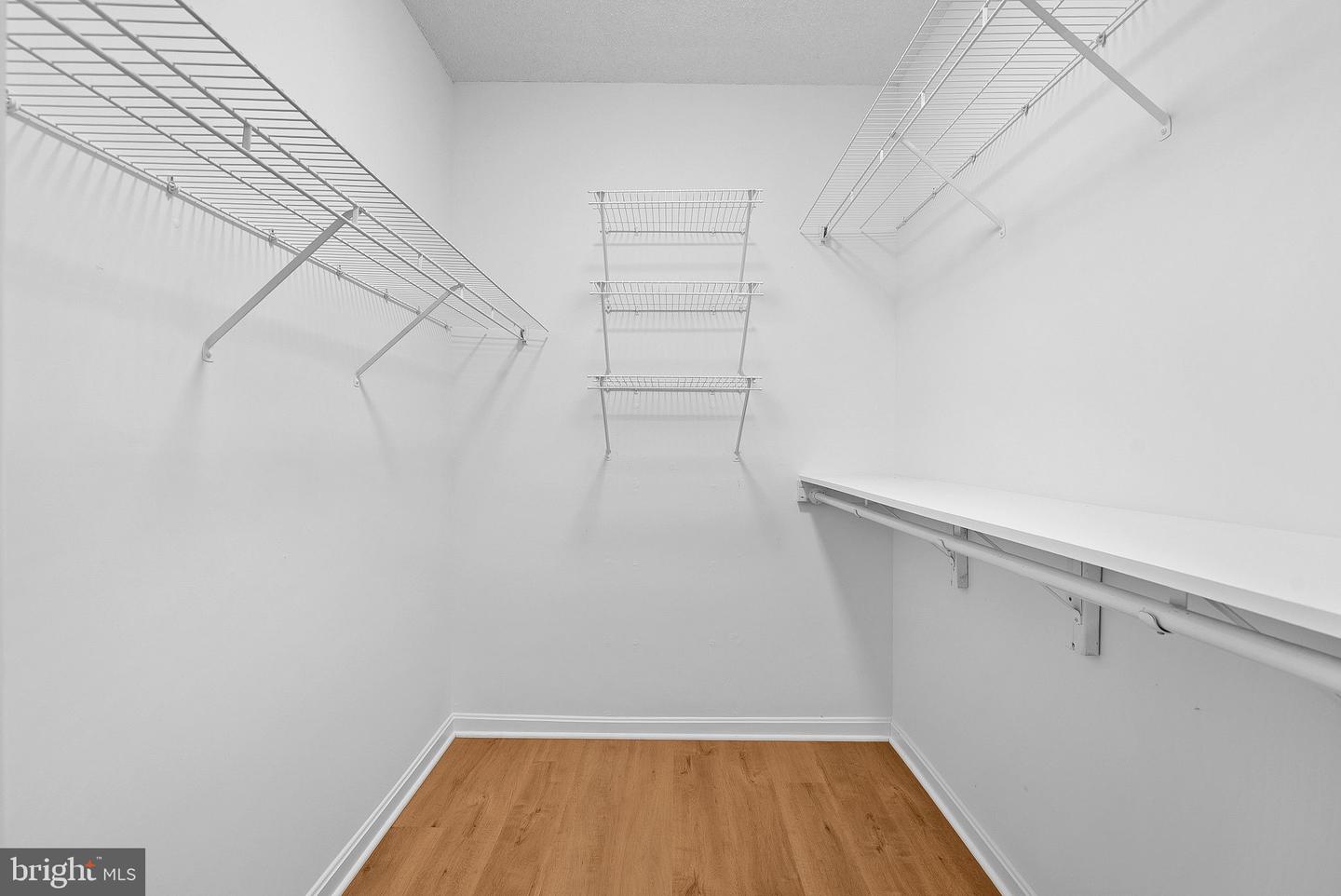 19375 CYPRESS RIDGE TER #901, LEESBURG, Virginia 20176, 3 Bedrooms Bedrooms, ,2 BathroomsBathrooms,Residential,For sale,19375 CYPRESS RIDGE TER #901,VALO2113168 MLS # VALO2113168