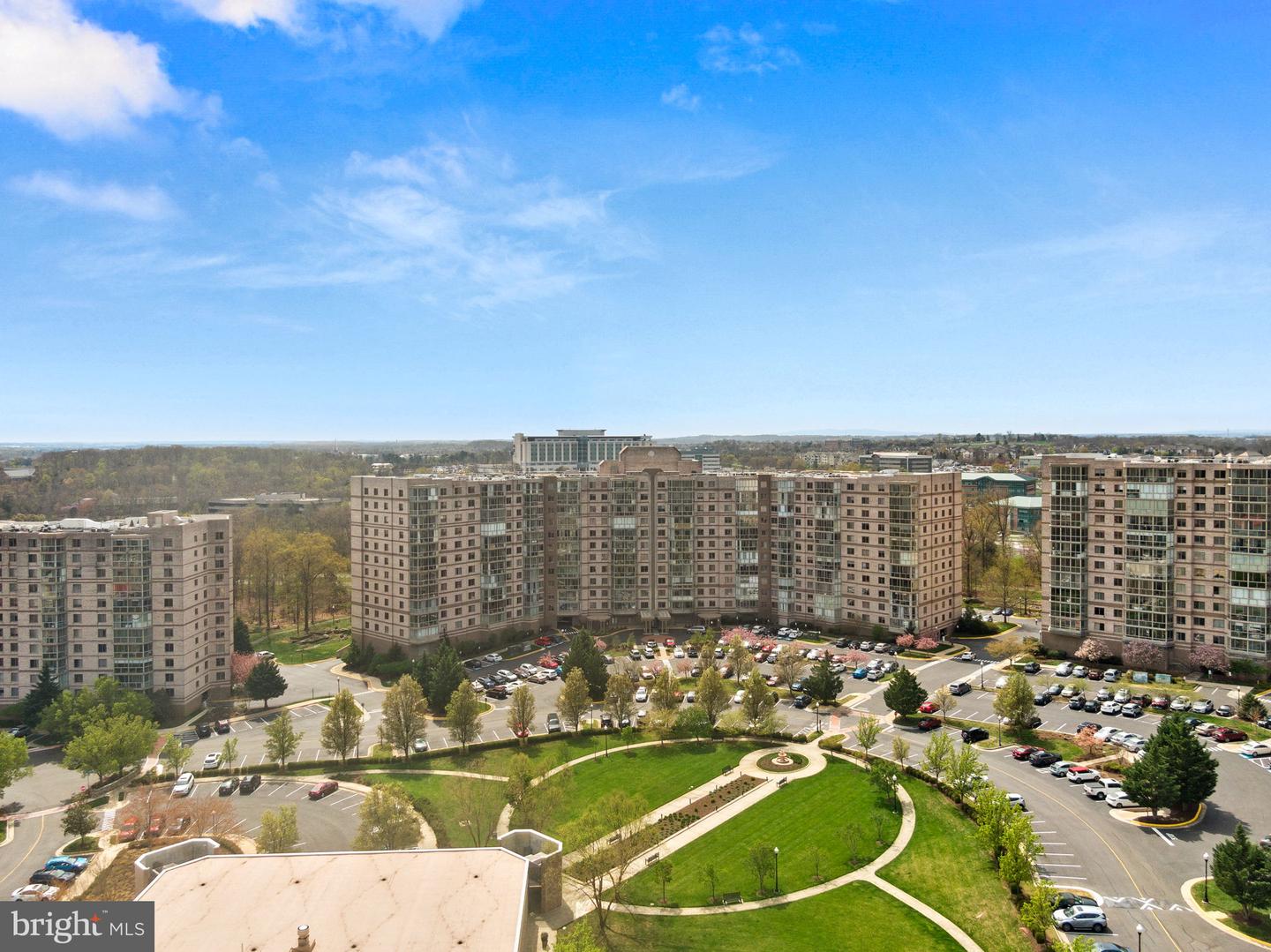 19375 CYPRESS RIDGE TER #901, LEESBURG, Virginia 20176, 3 Bedrooms Bedrooms, ,2 BathroomsBathrooms,Residential,For sale,19375 CYPRESS RIDGE TER #901,VALO2113168 MLS # VALO2113168