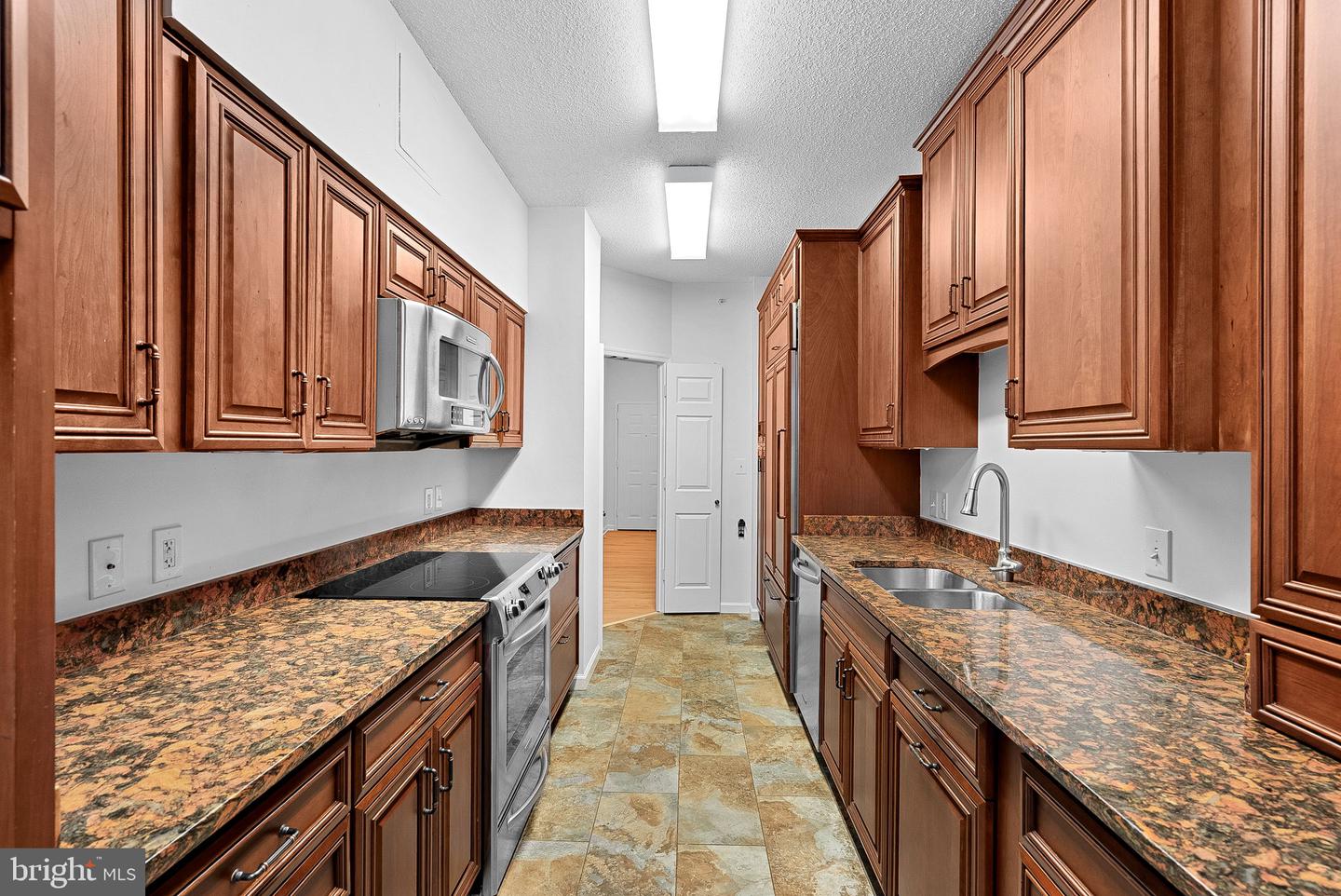 19375 CYPRESS RIDGE TER #901, LEESBURG, Virginia 20176, 3 Bedrooms Bedrooms, ,2 BathroomsBathrooms,Residential,For sale,19375 CYPRESS RIDGE TER #901,VALO2113168 MLS # VALO2113168