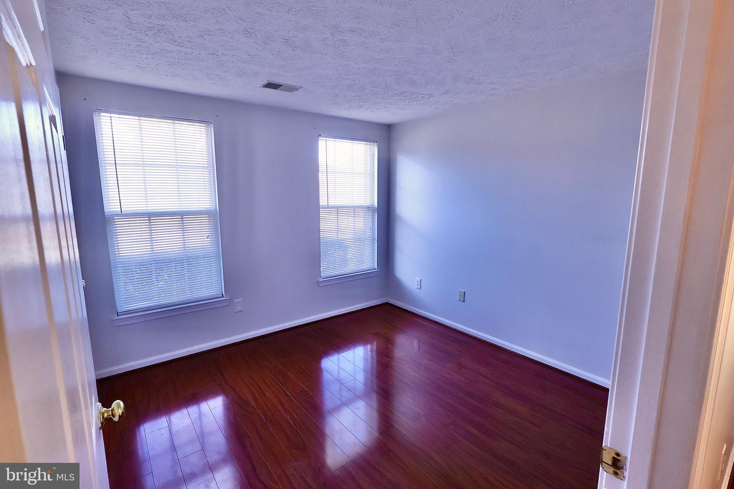 3560 SHERBROOKE CIR #103, WOODBRIDGE, Virginia 22192, 2 Bedrooms Bedrooms, ,2 BathroomsBathrooms,Residential,For sale,3560 SHERBROOKE CIR #103,VAPW2109758 MLS # VAPW2109758