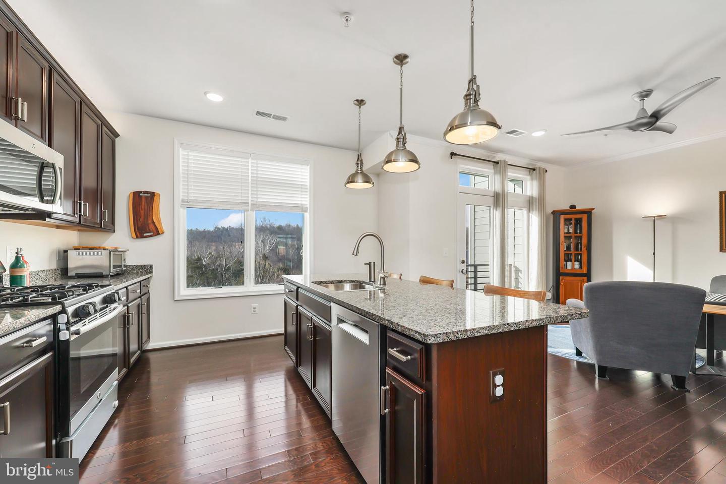 1426 RIBBON LIMESTONE TER SE, LEESBURG, Virginia 20175, 3 Bedrooms Bedrooms, 6 Rooms Rooms,2 BathroomsBathrooms,Residential,For sale,1426 RIBBON LIMESTONE TER SE,VALO2113180 MLS # VALO2113180