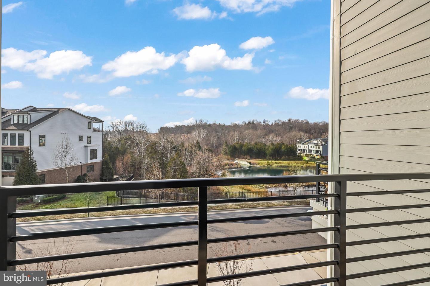 1426 RIBBON LIMESTONE TER SE, LEESBURG, Virginia 20175, 3 Bedrooms Bedrooms, 6 Rooms Rooms,2 BathroomsBathrooms,Residential,For sale,1426 RIBBON LIMESTONE TER SE,VALO2113180 MLS # VALO2113180