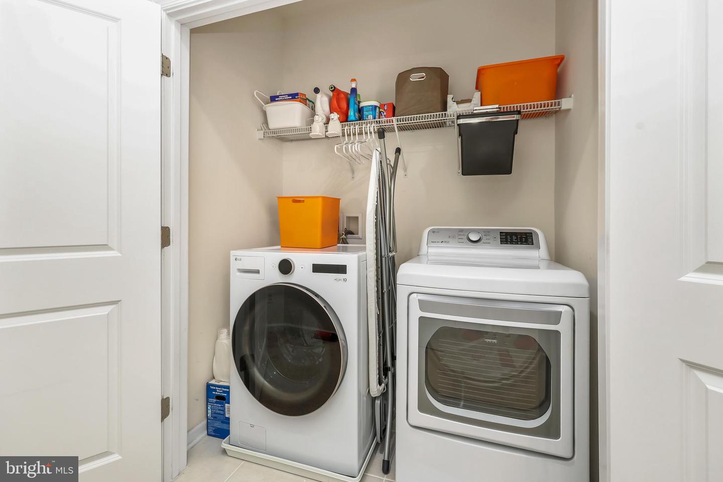 1426 RIBBON LIMESTONE TER SE, LEESBURG, Virginia 20175, 3 Bedrooms Bedrooms, 6 Rooms Rooms,2 BathroomsBathrooms,Residential,For sale,1426 RIBBON LIMESTONE TER SE,VALO2113180 MLS # VALO2113180