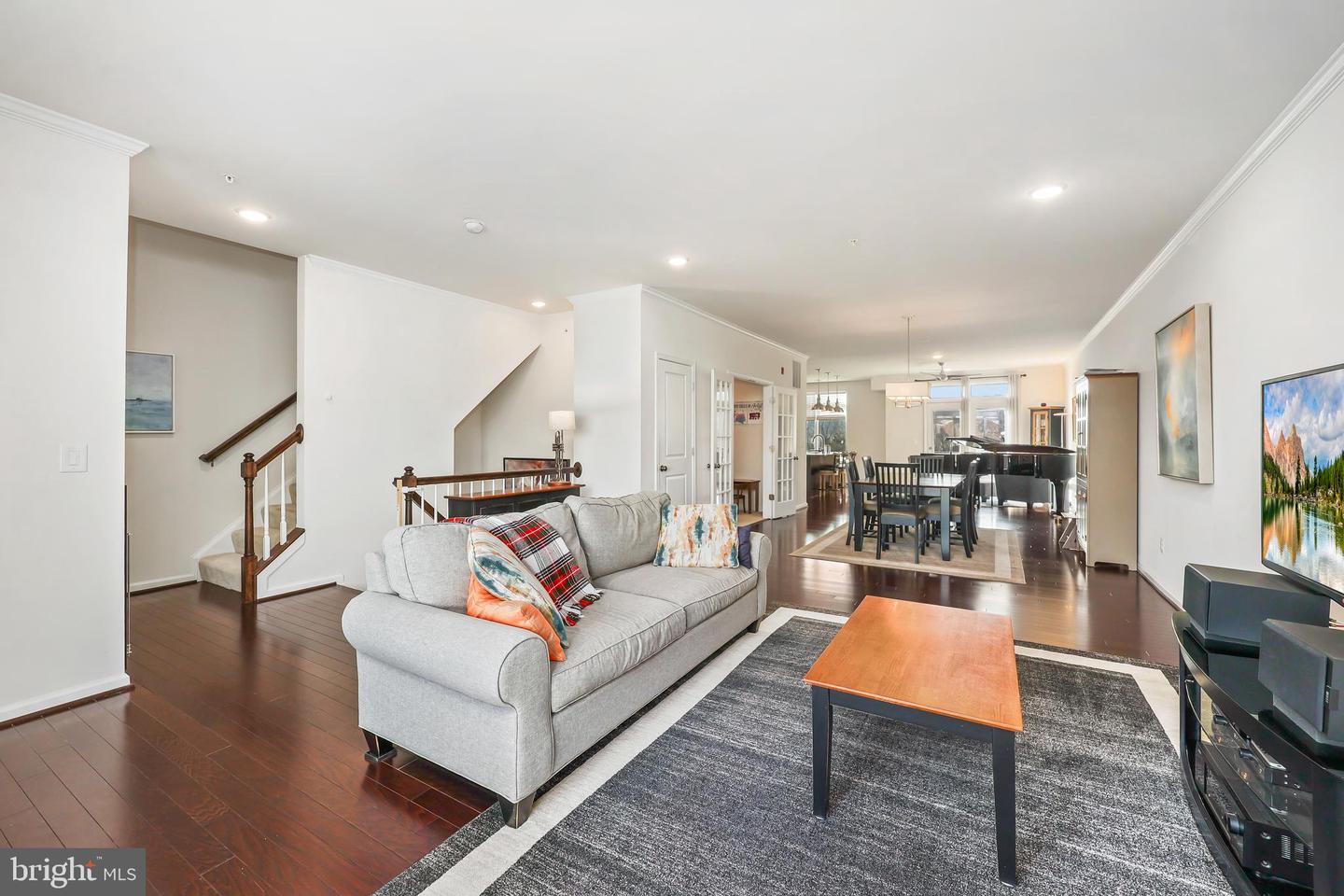 1426 RIBBON LIMESTONE TER SE, LEESBURG, Virginia 20175, 3 Bedrooms Bedrooms, 6 Rooms Rooms,2 BathroomsBathrooms,Residential,For sale,1426 RIBBON LIMESTONE TER SE,VALO2113180 MLS # VALO2113180