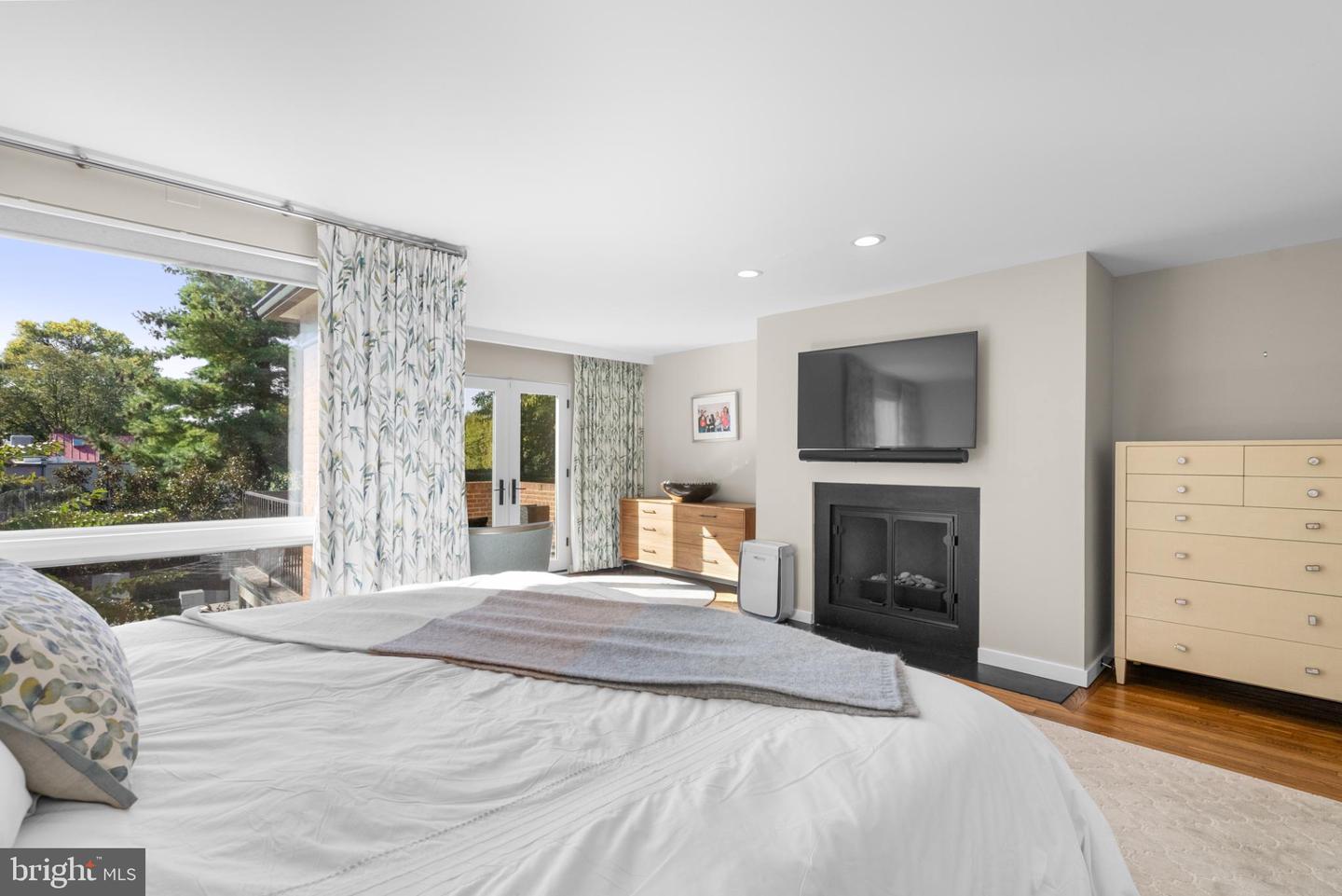 3322 DENT PL NW, WASHINGTON, District Of Columbia 20007, 4 Bedrooms Bedrooms, ,2 BathroomsBathrooms,Residential,For sale,3322 DENT PL NW,DCDC2239318 MLS # DCDC2239318