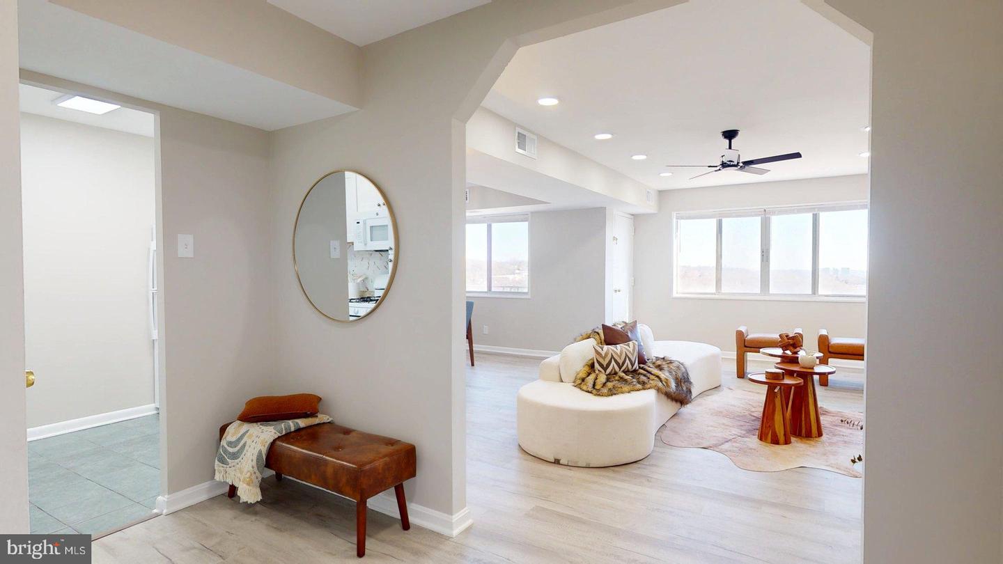 5340 HOLMES RUN PKWY #1215, ALEXANDRIA, Virginia 22304, 2 Bedrooms Bedrooms, ,2 BathroomsBathrooms,Residential,For sale,5340 HOLMES RUN PKWY #1215,VAAX2052774 MLS # VAAX2052774