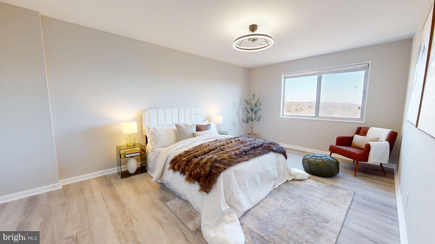 5340 HOLMES RUN PKWY #1215, ALEXANDRIA, Virginia 22304, 2 Bedrooms Bedrooms, ,2 BathroomsBathrooms,Residential,For sale,5340 HOLMES RUN PKWY #1215,VAAX2052774 MLS # VAAX2052774