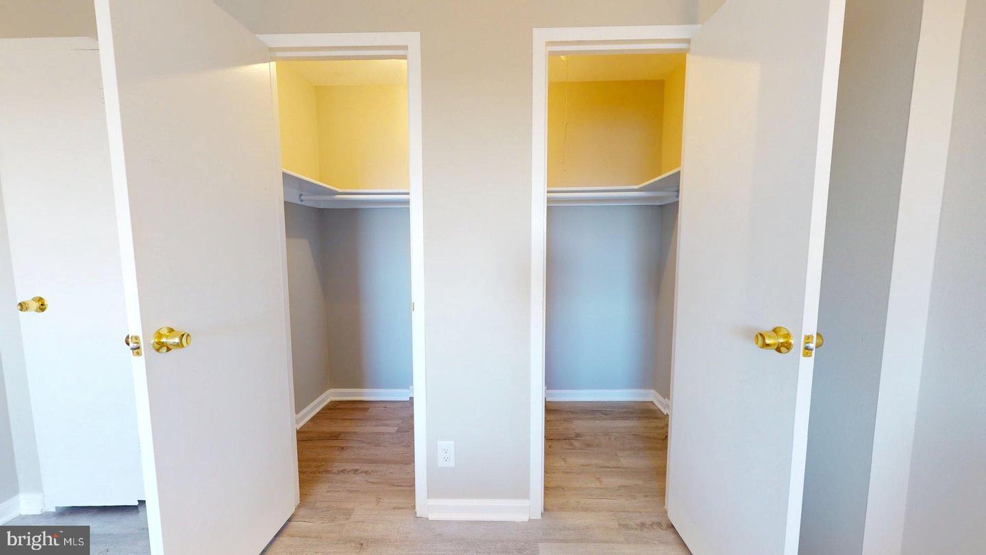 5340 HOLMES RUN PKWY #1215, ALEXANDRIA, Virginia 22304, 2 Bedrooms Bedrooms, ,2 BathroomsBathrooms,Residential,For sale,5340 HOLMES RUN PKWY #1215,VAAX2052774 MLS # VAAX2052774