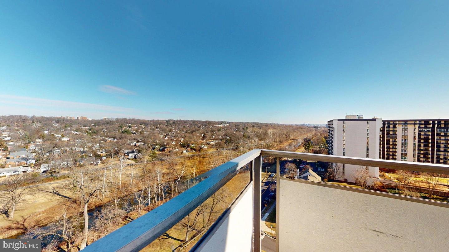 5340 HOLMES RUN PKWY #1215, ALEXANDRIA, Virginia 22304, 2 Bedrooms Bedrooms, ,2 BathroomsBathrooms,Residential,For sale,5340 HOLMES RUN PKWY #1215,VAAX2052774 MLS # VAAX2052774