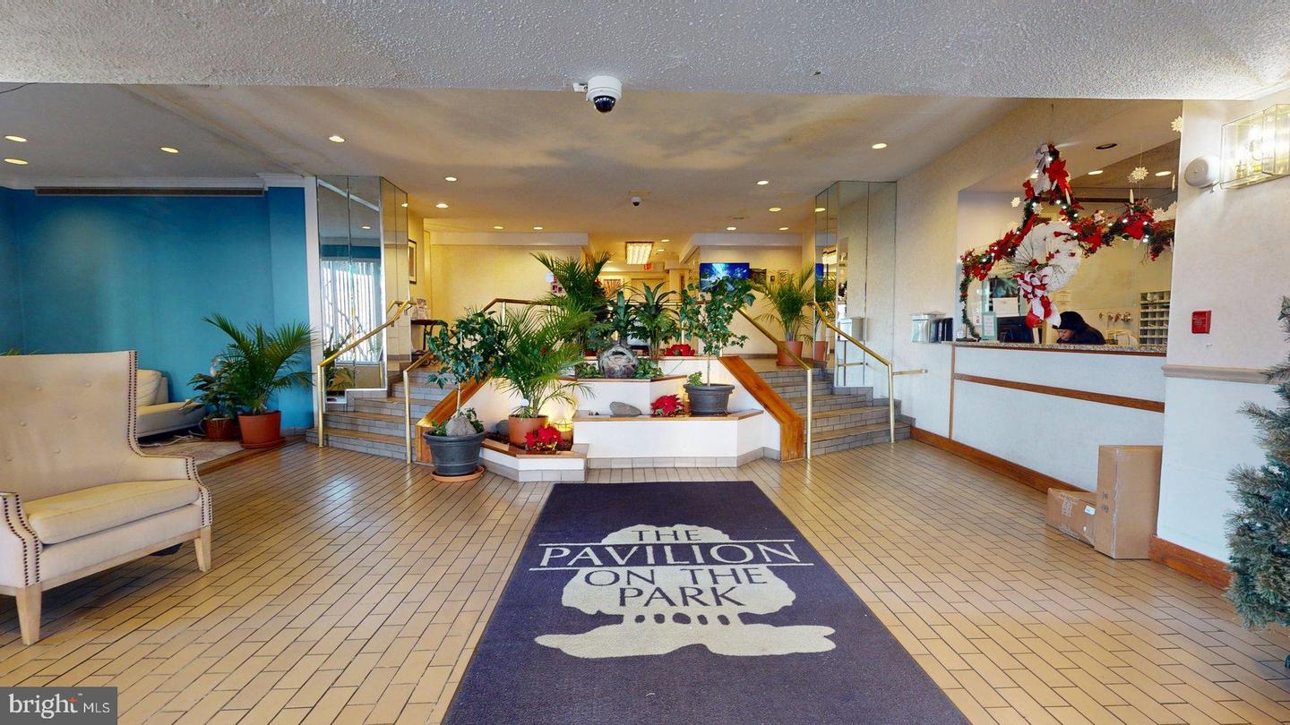 5340 HOLMES RUN PKWY #1215, ALEXANDRIA, Virginia 22304, 2 Bedrooms Bedrooms, ,2 BathroomsBathrooms,Residential,For sale,5340 HOLMES RUN PKWY #1215,VAAX2052774 MLS # VAAX2052774