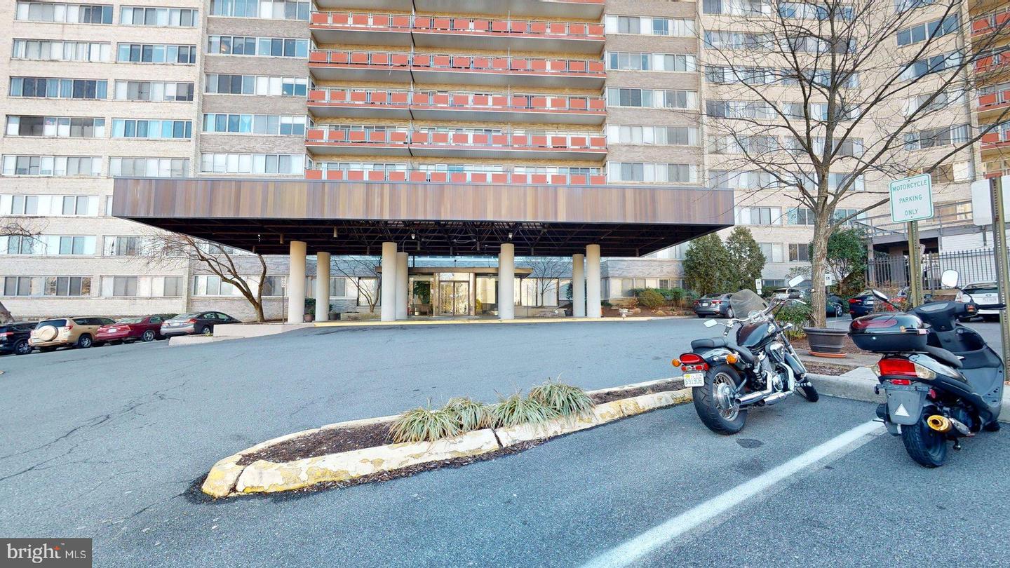 5340 HOLMES RUN PKWY #1215, ALEXANDRIA, Virginia 22304, 2 Bedrooms Bedrooms, ,2 BathroomsBathrooms,Residential,For sale,5340 HOLMES RUN PKWY #1215,VAAX2052774 MLS # VAAX2052774