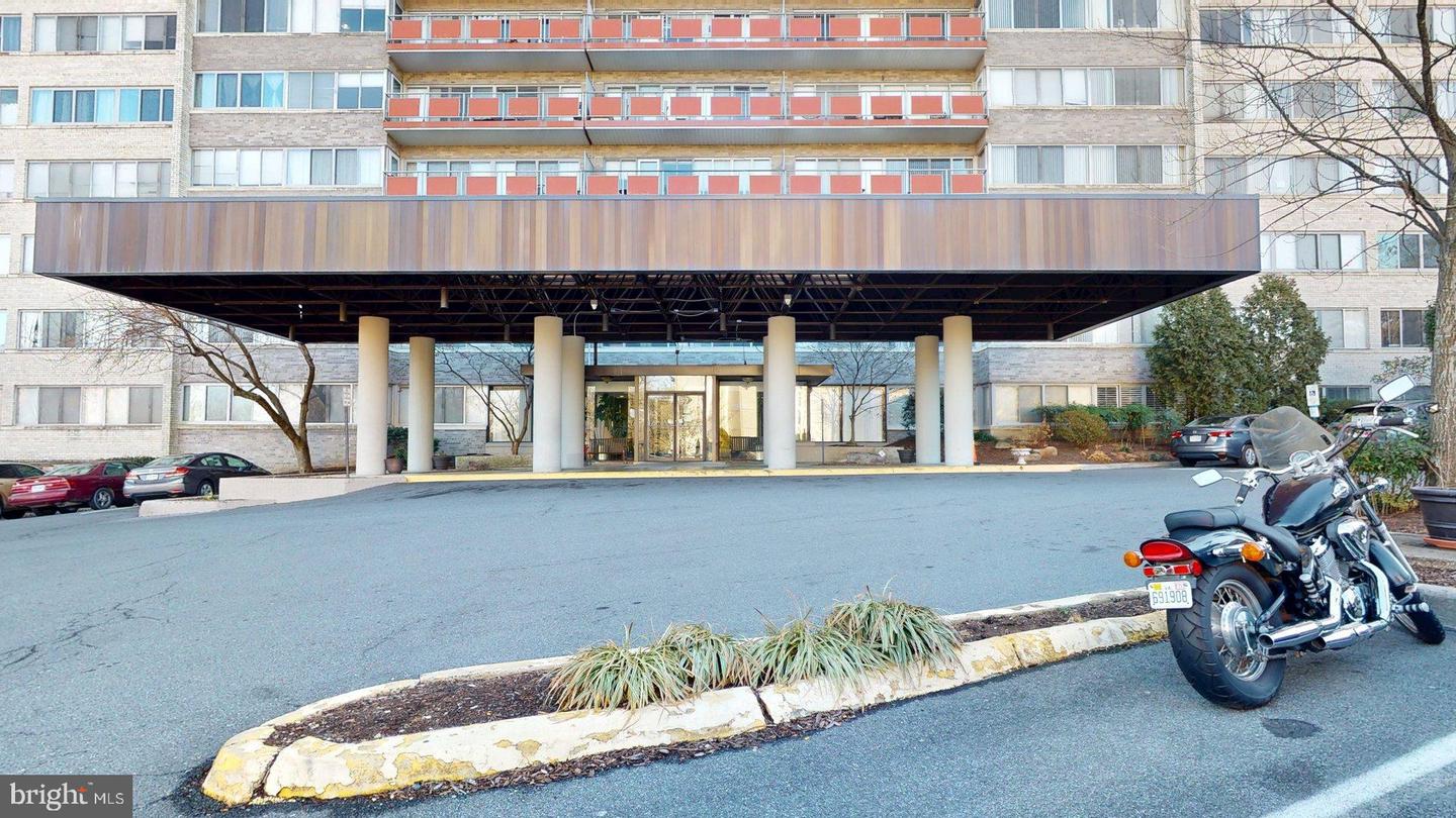 5340 HOLMES RUN PKWY #1215, ALEXANDRIA, Virginia 22304, 2 Bedrooms Bedrooms, ,2 BathroomsBathrooms,Residential,For sale,5340 HOLMES RUN PKWY #1215,VAAX2052774 MLS # VAAX2052774