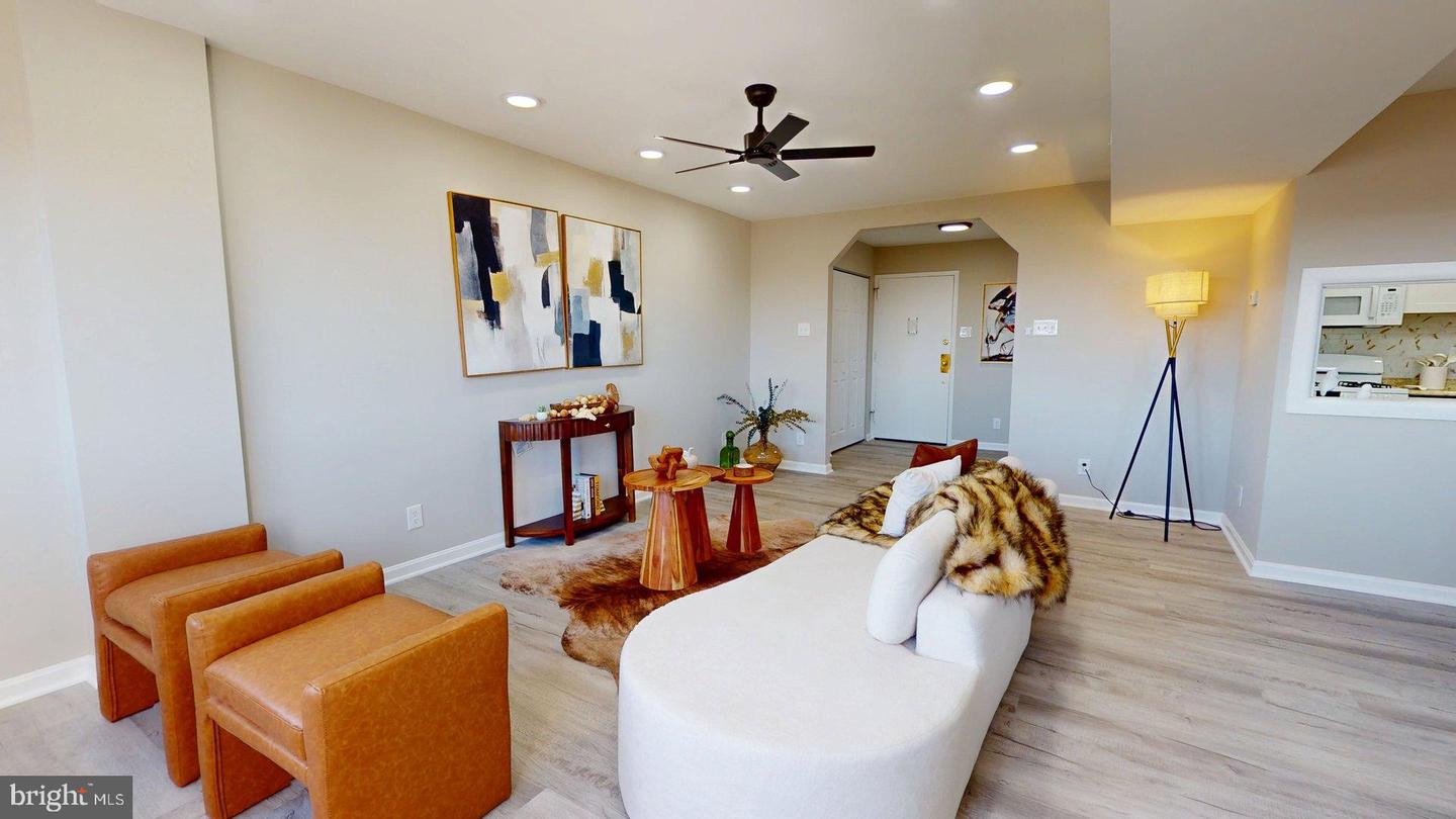 5340 HOLMES RUN PKWY #1215, ALEXANDRIA, Virginia 22304, 2 Bedrooms Bedrooms, ,2 BathroomsBathrooms,Residential,For sale,5340 HOLMES RUN PKWY #1215,VAAX2052774 MLS # VAAX2052774