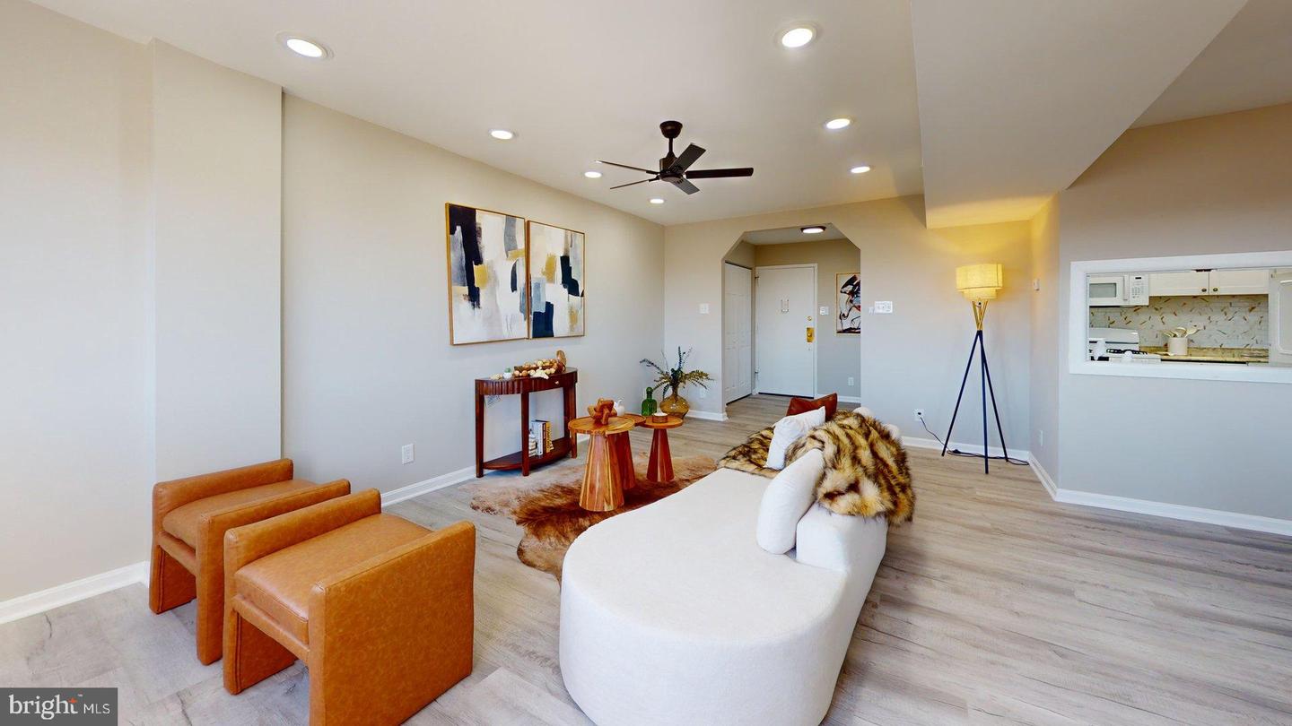 5340 HOLMES RUN PKWY #1215, ALEXANDRIA, Virginia 22304, 2 Bedrooms Bedrooms, ,2 BathroomsBathrooms,Residential,For sale,5340 HOLMES RUN PKWY #1215,VAAX2052774 MLS # VAAX2052774