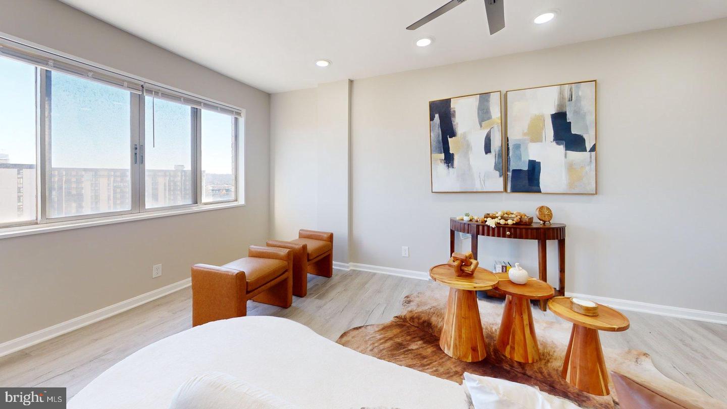 5340 HOLMES RUN PKWY #1215, ALEXANDRIA, Virginia 22304, 2 Bedrooms Bedrooms, ,2 BathroomsBathrooms,Residential,For sale,5340 HOLMES RUN PKWY #1215,VAAX2052774 MLS # VAAX2052774