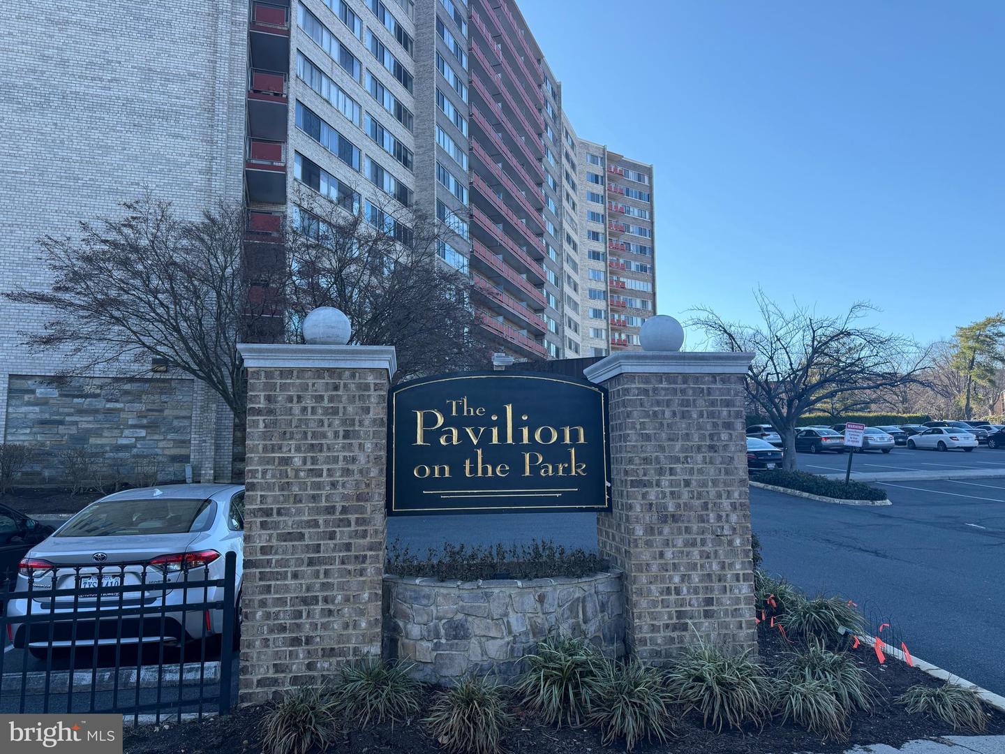 5340 HOLMES RUN PKWY #1215, ALEXANDRIA, Virginia 22304, 2 Bedrooms Bedrooms, ,2 BathroomsBathrooms,Residential,For sale,5340 HOLMES RUN PKWY #1215,VAAX2052774 MLS # VAAX2052774