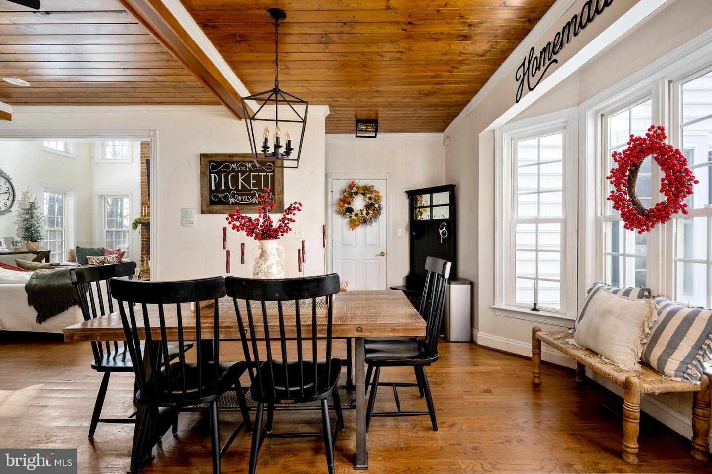 11912 SAWHILL BLVD, SPOTSYLVANIA, Virginia 22553, 5 Bedrooms Bedrooms, 12 Rooms Rooms,6 BathroomsBathrooms,Residential,For sale,11912 SAWHILL BLVD,VASP2038370 MLS # VASP2038370