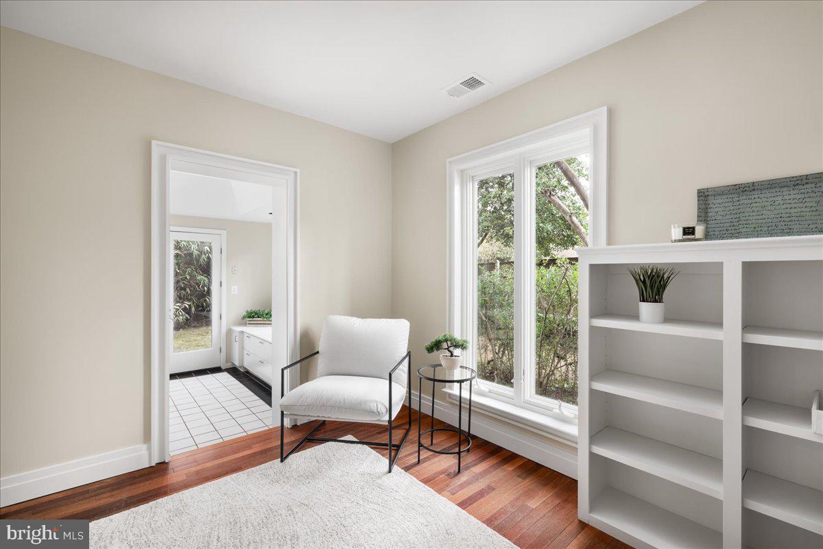 7953 BOLLING DR, ALEXANDRIA, Virginia 22308, 3 Bedrooms Bedrooms, ,2 BathroomsBathrooms,Residential,For sale,7953 BOLLING DR,VAFX2283836 MLS # VAFX2283836