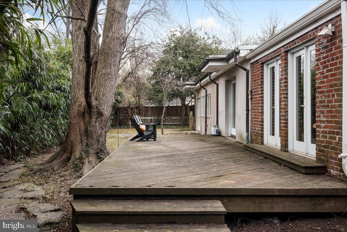 7953 BOLLING DR, ALEXANDRIA, Virginia 22308, 3 Bedrooms Bedrooms, ,2 BathroomsBathrooms,Residential,For sale,7953 BOLLING DR,VAFX2283836 MLS # VAFX2283836