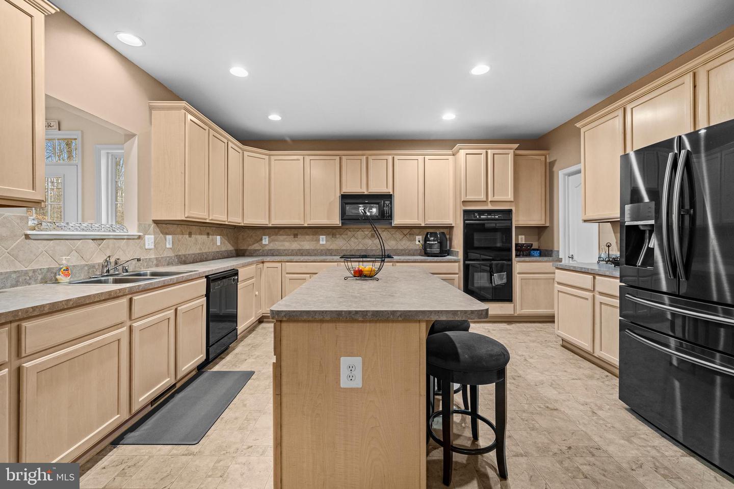 10416 ROLLING RIDGE DR, SPOTSYLVANIA, Virginia 22553, 6 Bedrooms Bedrooms, ,5 BathroomsBathrooms,Residential,For sale,10416 ROLLING RIDGE DR,VASP2038380 MLS # VASP2038380