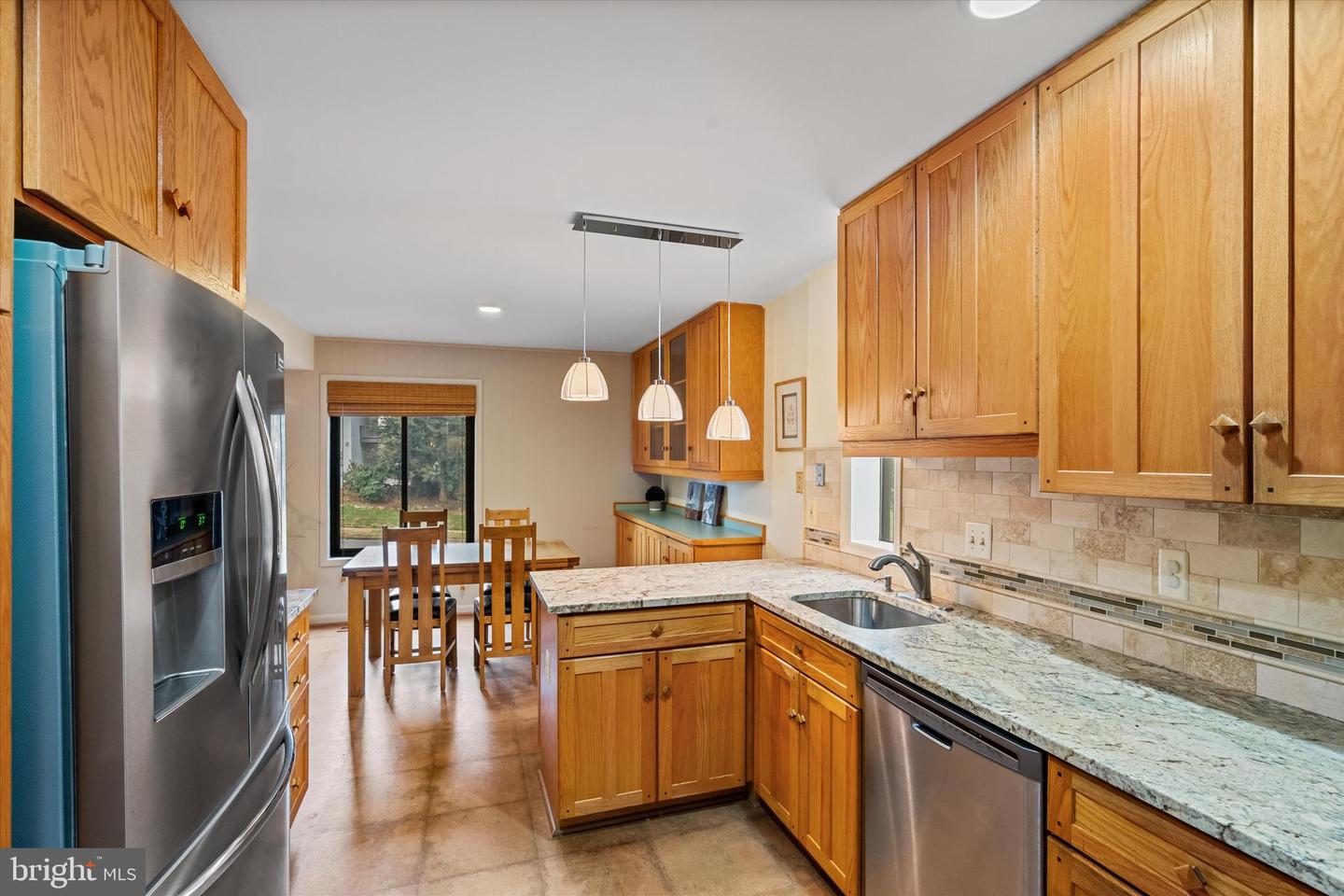 10518 ACACIA LN, FAIRFAX, Virginia 22032, 4 Bedrooms Bedrooms, ,3 BathroomsBathrooms,Residential,For sale,10518 ACACIA LN,VAFX2283930 MLS # VAFX2283930