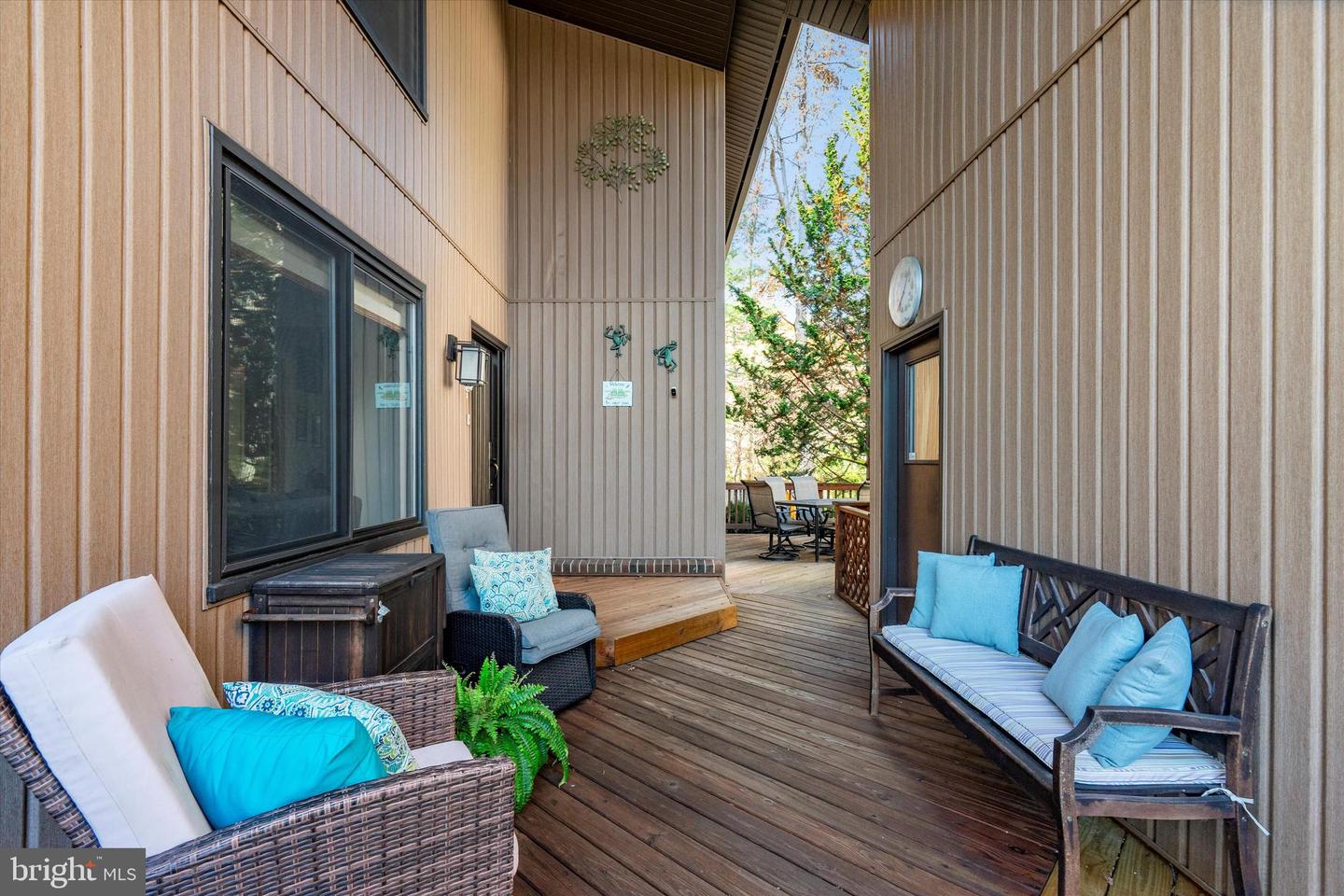 10518 ACACIA LN, FAIRFAX, Virginia 22032, 4 Bedrooms Bedrooms, ,3 BathroomsBathrooms,Residential,For sale,10518 ACACIA LN,VAFX2283930 MLS # VAFX2283930