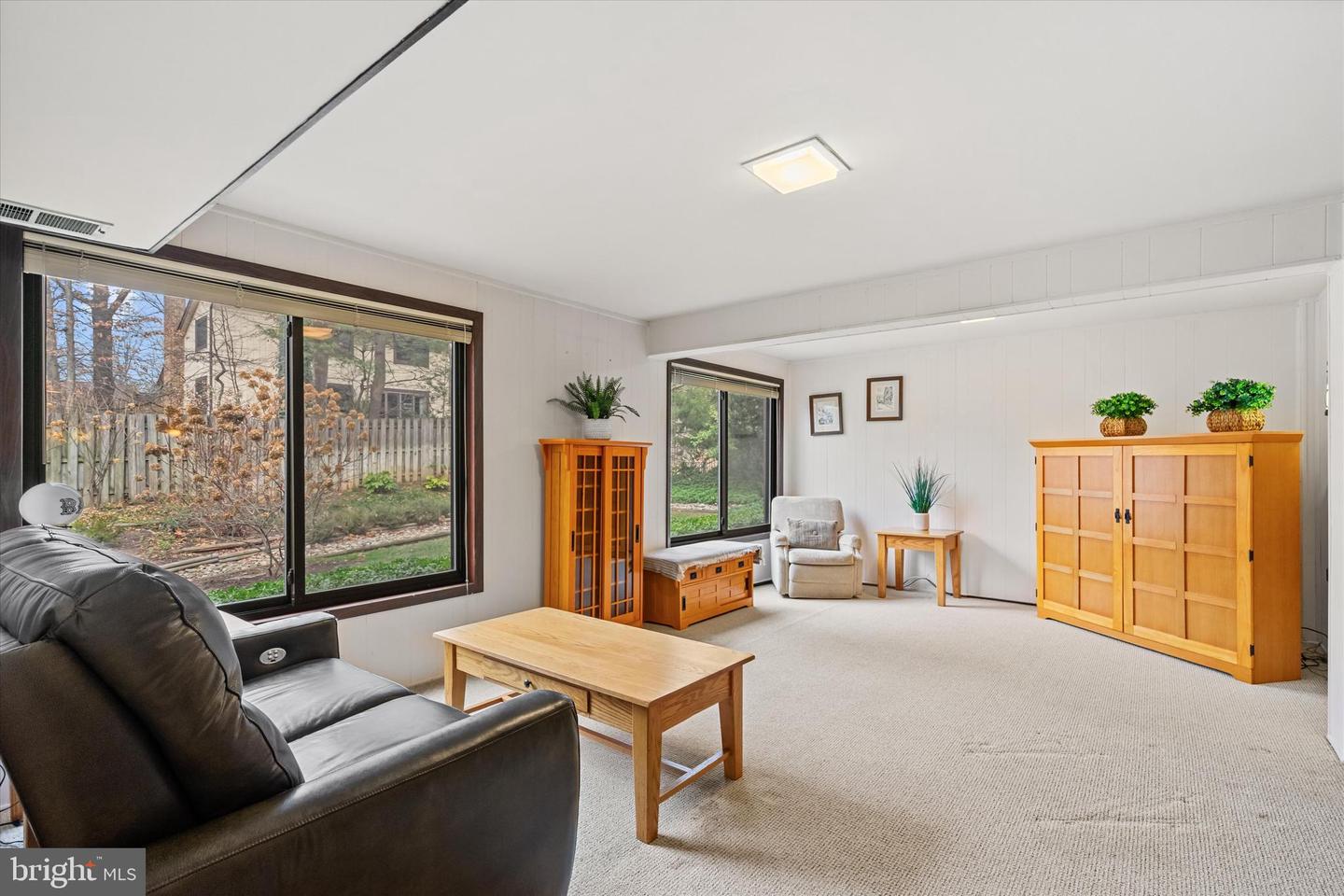 10518 ACACIA LN, FAIRFAX, Virginia 22032, 4 Bedrooms Bedrooms, ,3 BathroomsBathrooms,Residential,For sale,10518 ACACIA LN,VAFX2283930 MLS # VAFX2283930