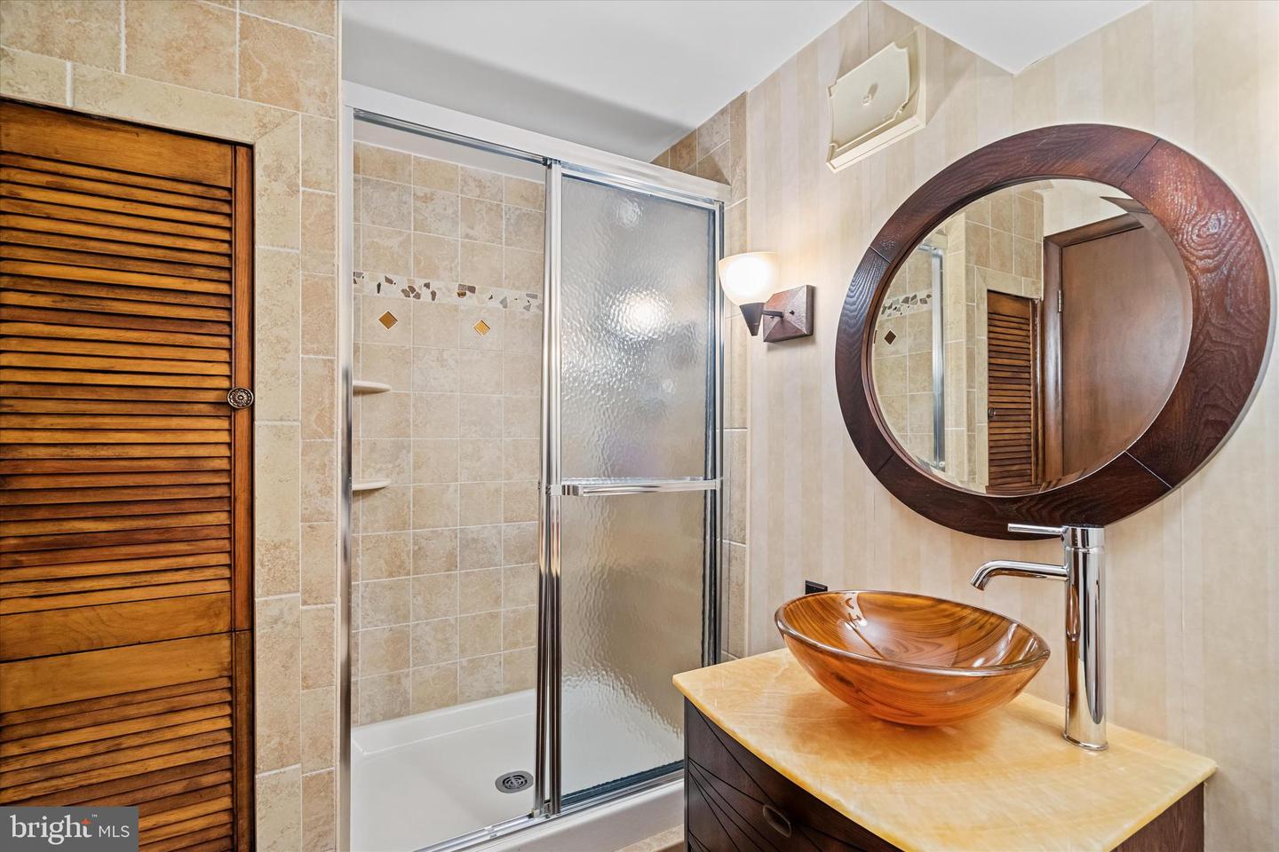 10518 ACACIA LN, FAIRFAX, Virginia 22032, 4 Bedrooms Bedrooms, ,3 BathroomsBathrooms,Residential,For sale,10518 ACACIA LN,VAFX2283930 MLS # VAFX2283930