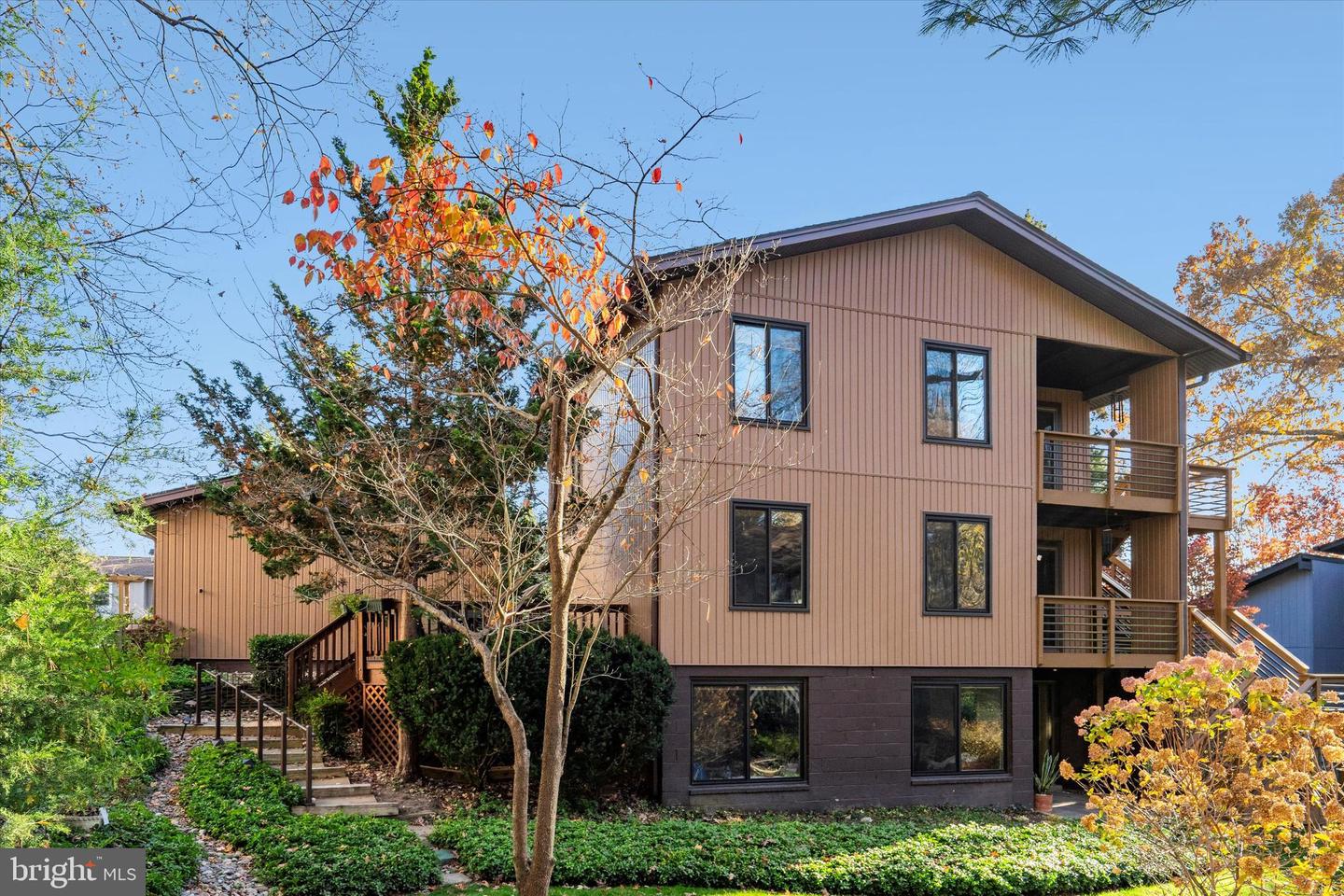 10518 ACACIA LN, FAIRFAX, Virginia 22032, 4 Bedrooms Bedrooms, ,3 BathroomsBathrooms,Residential,For sale,10518 ACACIA LN,VAFX2283930 MLS # VAFX2283930