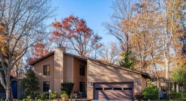 10518 ACACIA LN, FAIRFAX, Virginia 22032, 4 Bedrooms Bedrooms, ,3 BathroomsBathrooms,Residential,For sale,10518 ACACIA LN,VAFX2283930 MLS # VAFX2283930