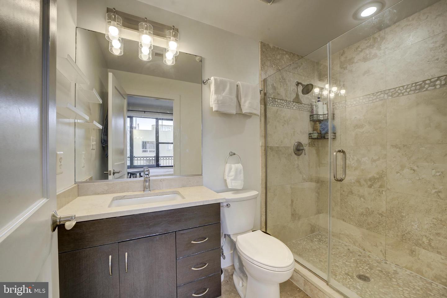 2444 ONTARIO RD NW #3, WASHINGTON, District Of Columbia 20009, 2 Bedrooms Bedrooms, ,2 BathroomsBathrooms,Residential,For sale,2444 ONTARIO RD NW #3,DCDC2239572 MLS # DCDC2239572