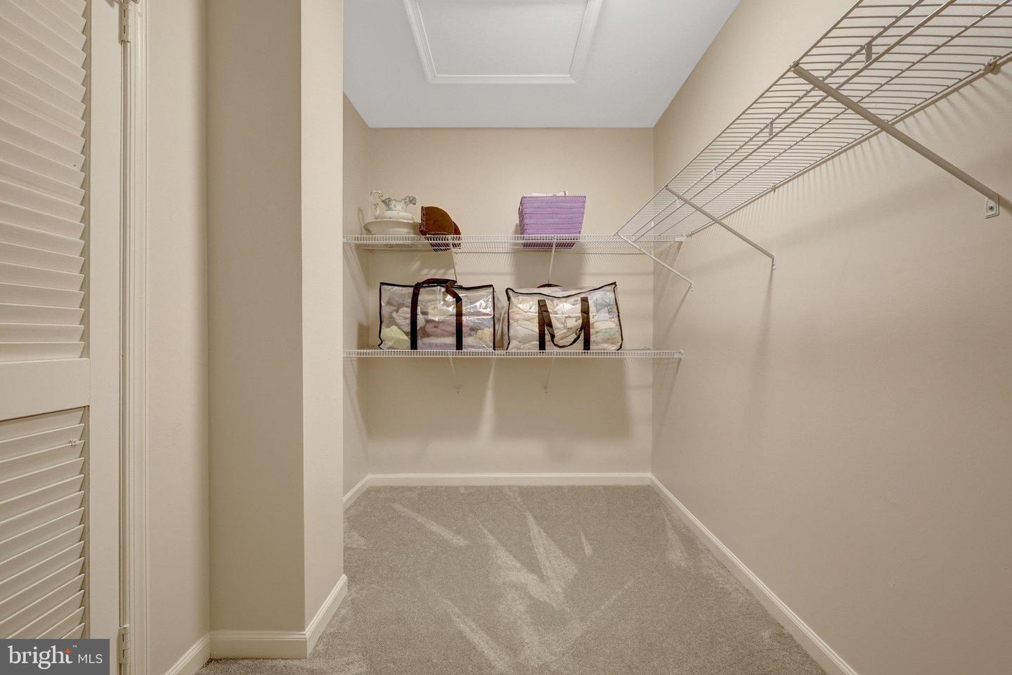 1008 MOORE SW, VIENNA, Virginia 22180, 4 Bedrooms Bedrooms, 12 Rooms Rooms,2 BathroomsBathrooms,Residential,For sale,1008 MOORE SW,VAFX2284112 MLS # VAFX2284112