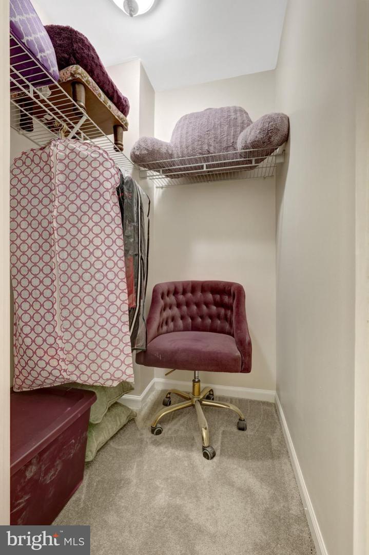 1008 MOORE SW, VIENNA, Virginia 22180, 4 Bedrooms Bedrooms, 12 Rooms Rooms,2 BathroomsBathrooms,Residential,For sale,1008 MOORE SW,VAFX2284112 MLS # VAFX2284112