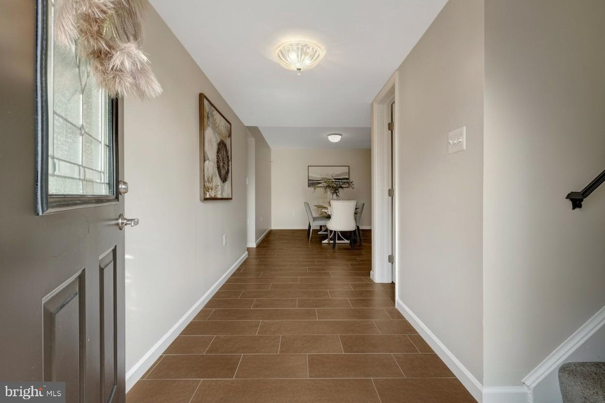 1008 MOORE SW, VIENNA, Virginia 22180, 4 Bedrooms Bedrooms, 12 Rooms Rooms,2 BathroomsBathrooms,Residential,For sale,1008 MOORE SW,VAFX2284112 MLS # VAFX2284112