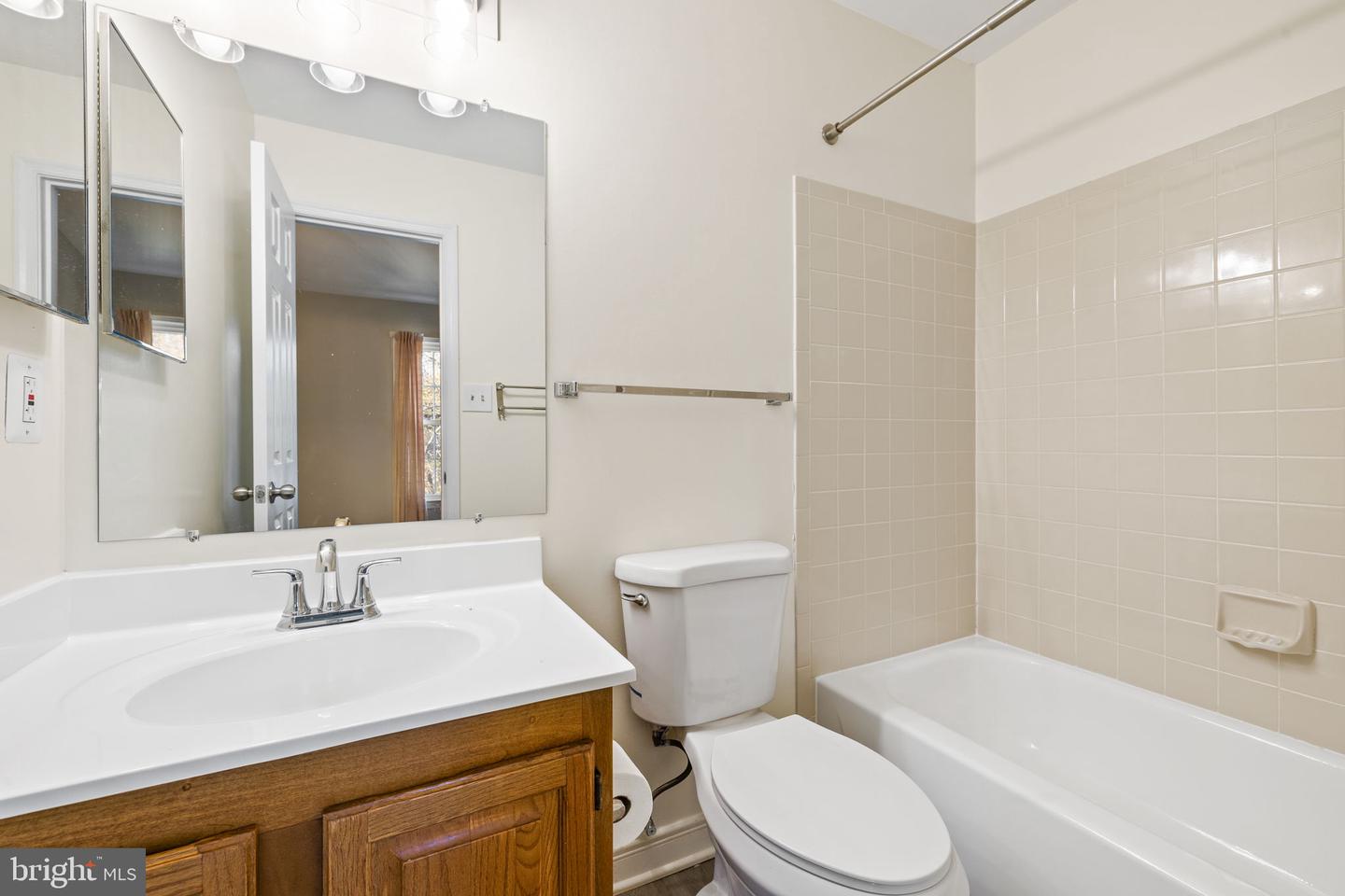 9436 WILLIAM KIRK LN, BURKE, Virginia 22015, 3 Bedrooms Bedrooms, ,3 BathroomsBathrooms,Residential,For sale,9436 WILLIAM KIRK LN,VAFX2284124 MLS # VAFX2284124