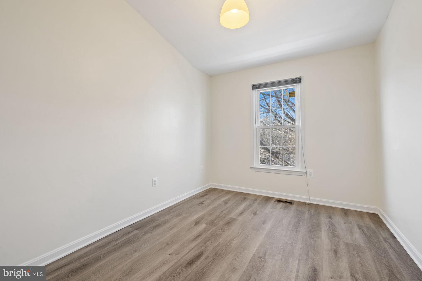 9436 WILLIAM KIRK LN, BURKE, Virginia 22015, 3 Bedrooms Bedrooms, ,3 BathroomsBathrooms,Residential,For sale,9436 WILLIAM KIRK LN,VAFX2284124 MLS # VAFX2284124