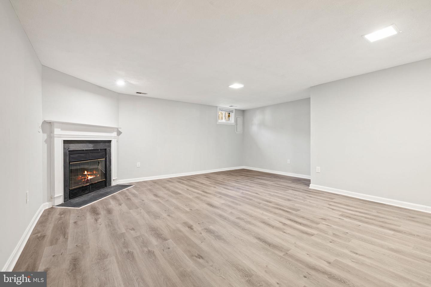 9436 WILLIAM KIRK LN, BURKE, Virginia 22015, 3 Bedrooms Bedrooms, ,3 BathroomsBathrooms,Residential,For sale,9436 WILLIAM KIRK LN,VAFX2284124 MLS # VAFX2284124