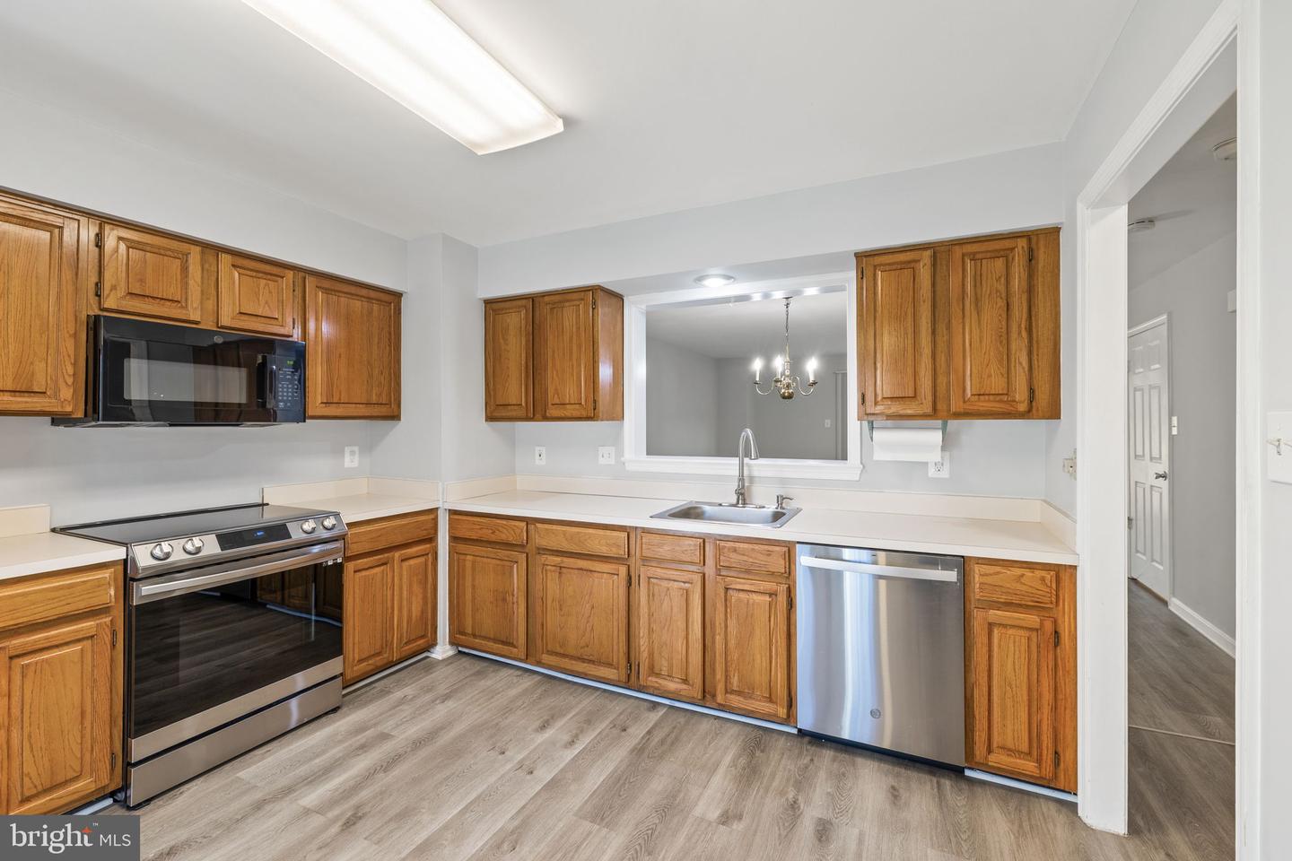 9436 WILLIAM KIRK LN, BURKE, Virginia 22015, 3 Bedrooms Bedrooms, ,3 BathroomsBathrooms,Residential,For sale,9436 WILLIAM KIRK LN,VAFX2284124 MLS # VAFX2284124