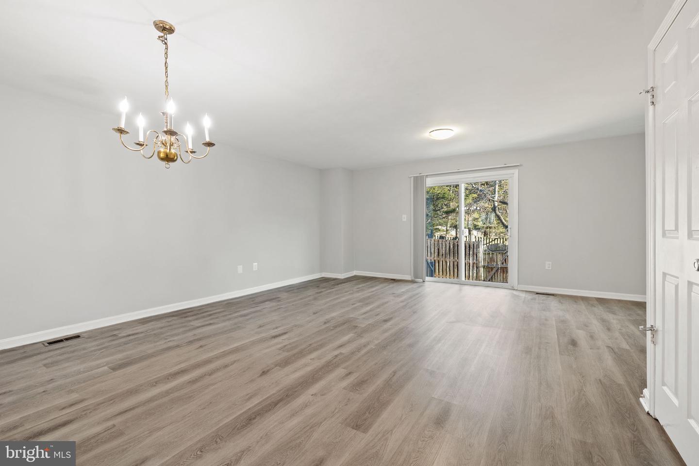 9436 WILLIAM KIRK LN, BURKE, Virginia 22015, 3 Bedrooms Bedrooms, ,3 BathroomsBathrooms,Residential,For sale,9436 WILLIAM KIRK LN,VAFX2284124 MLS # VAFX2284124